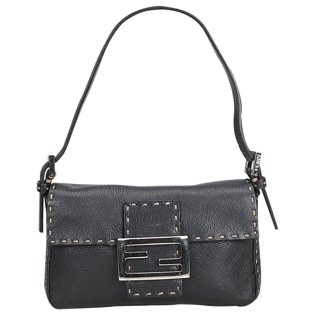 Fendi Vintage Baguette Black Leather Handbag in Black - Lyst