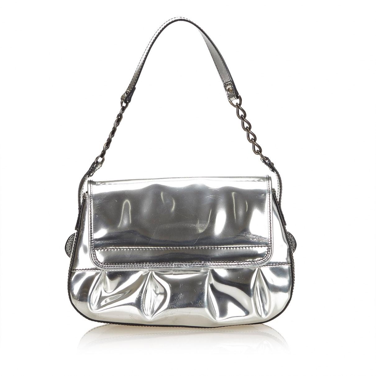 Fendi Baguette Silver Patent Leather Handbag in Metallic - Lyst