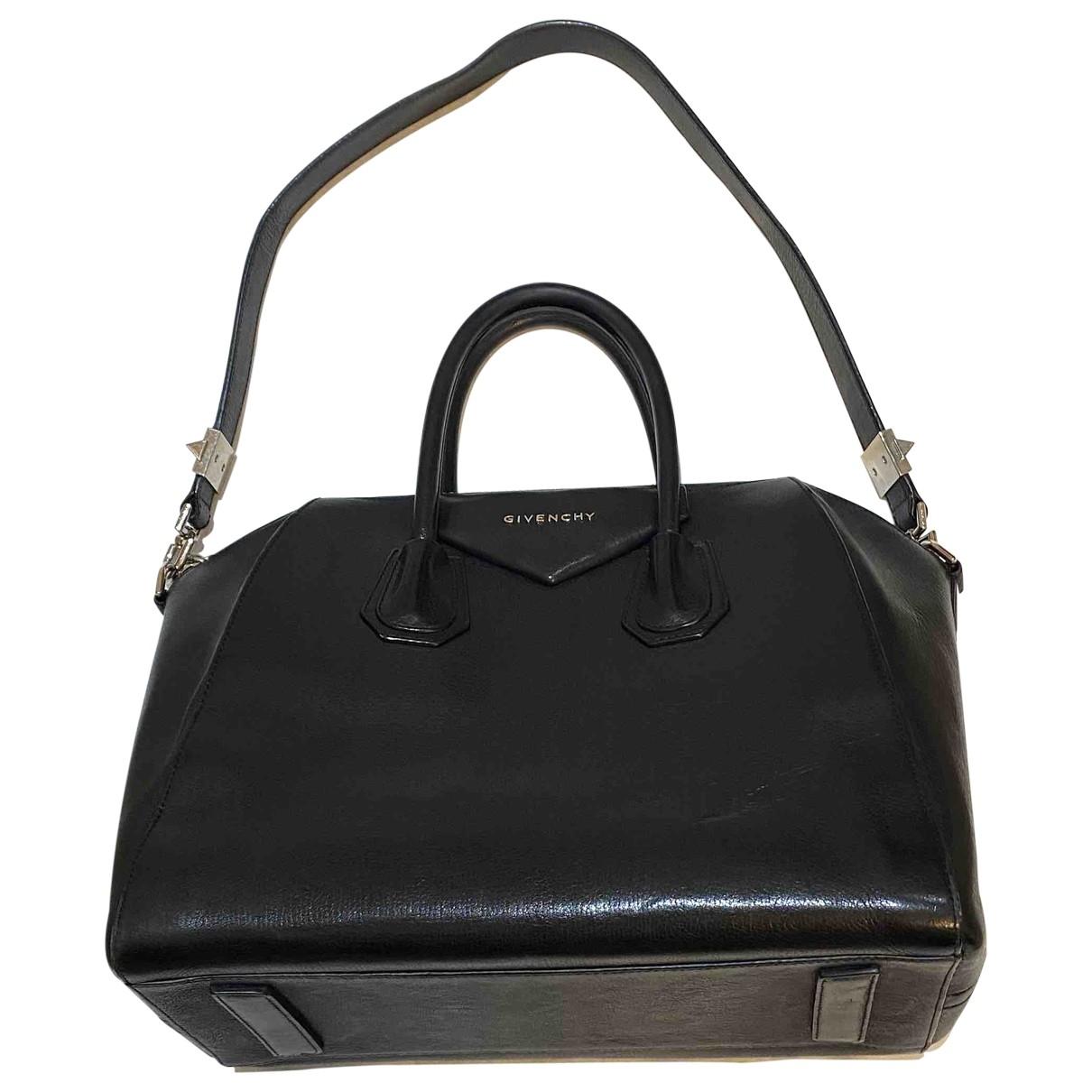 Givenchy Antigona Leather Handbag in Black - Lyst