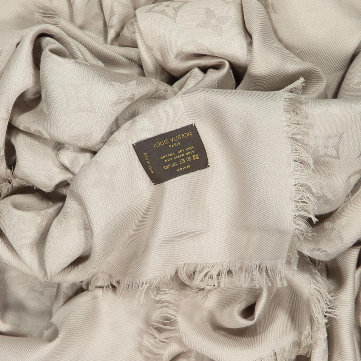 Louis Vuitton Châle Monogram Beige Silk Scarves in Natural - Lyst