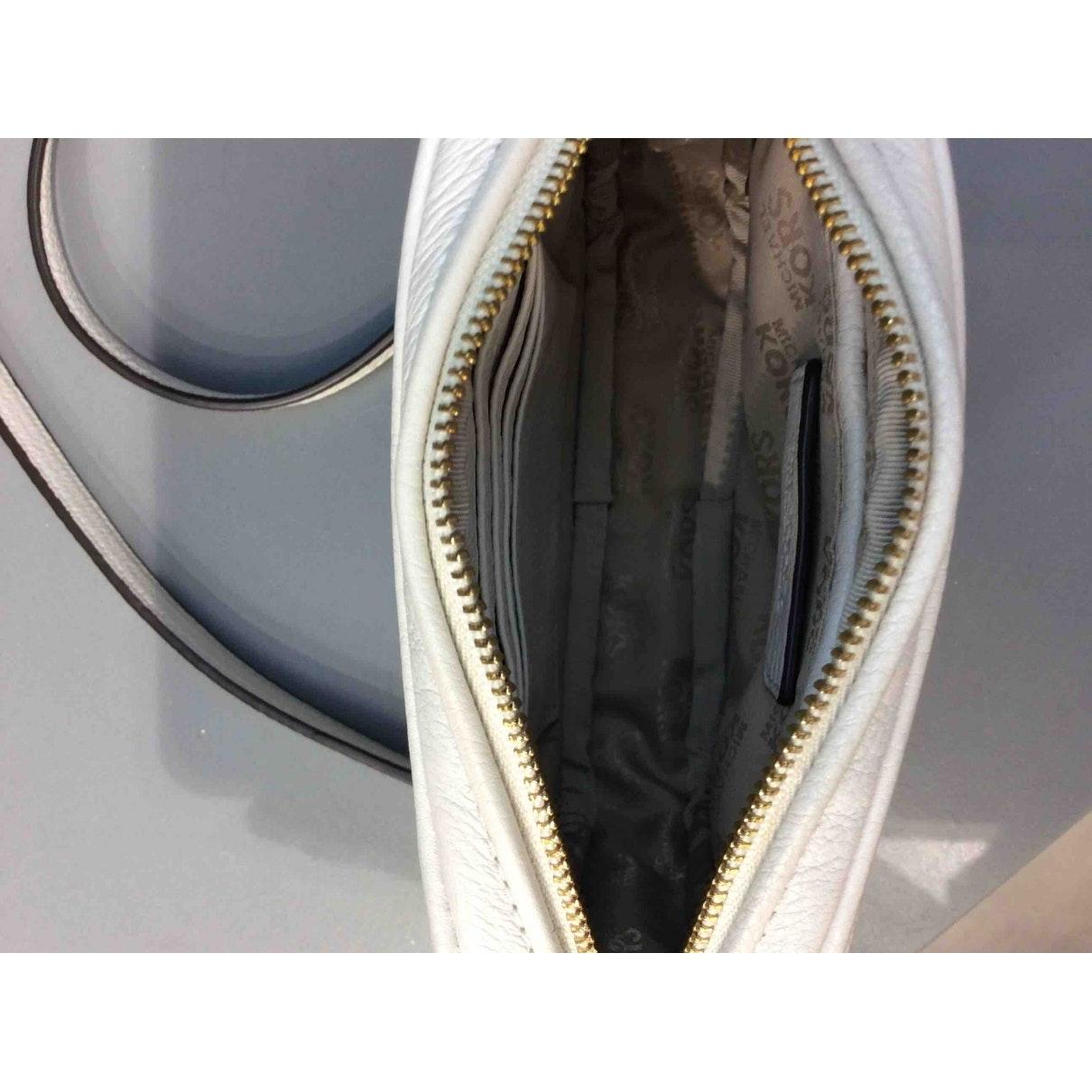 michael michael kors bellamie polished leather clutch