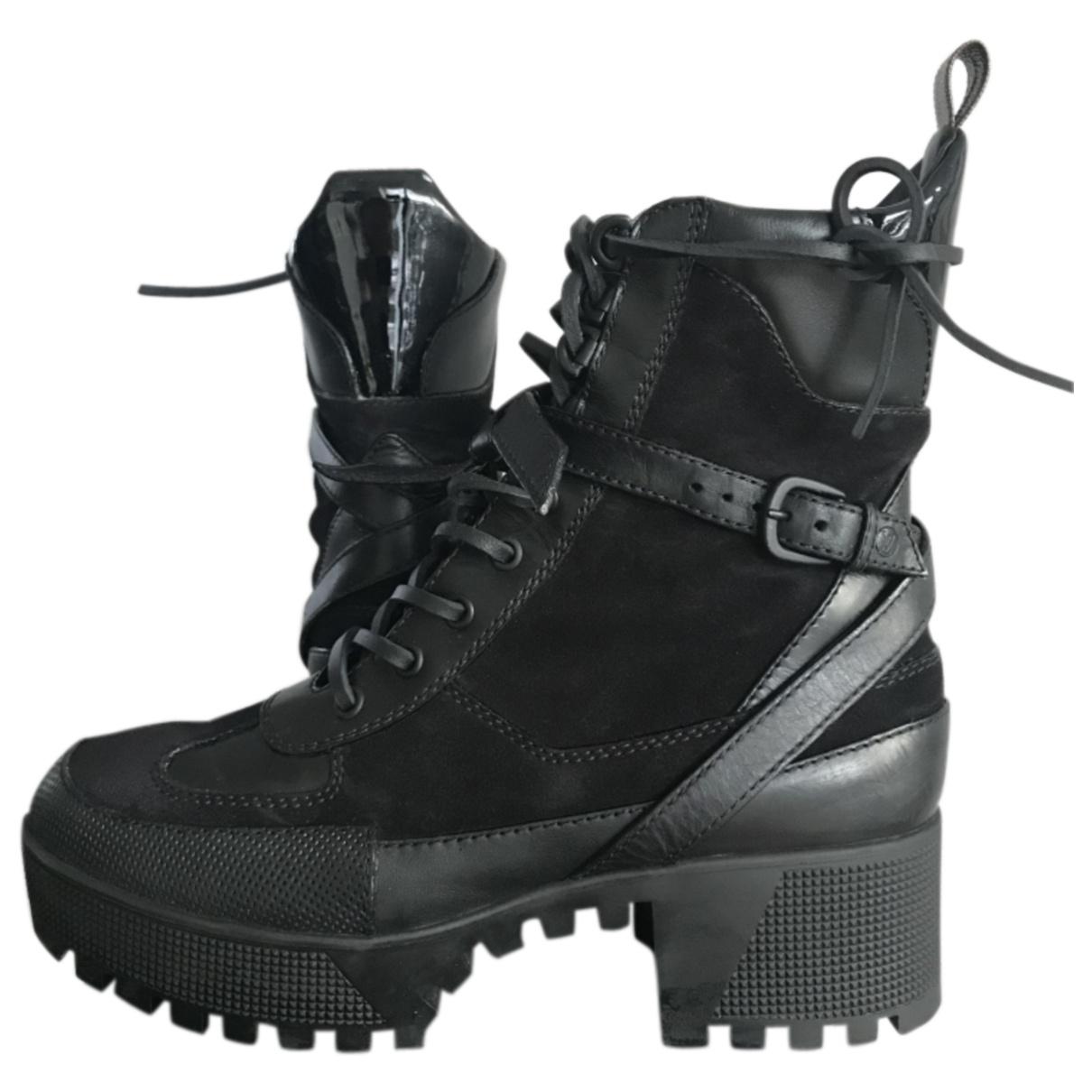 louis vuitton biker boots
