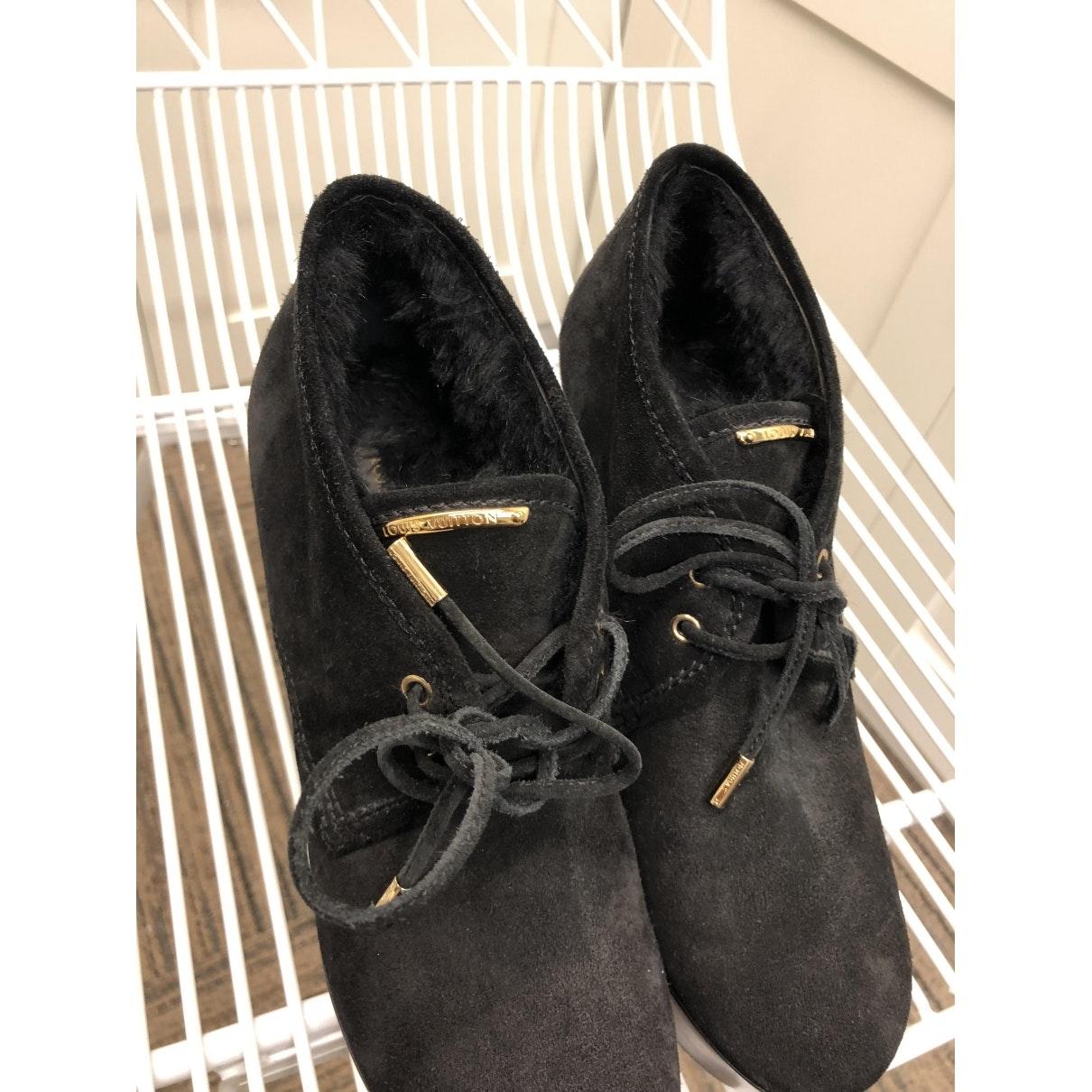 Louis Vuitton n Black Fur Ankle Boots - Lyst