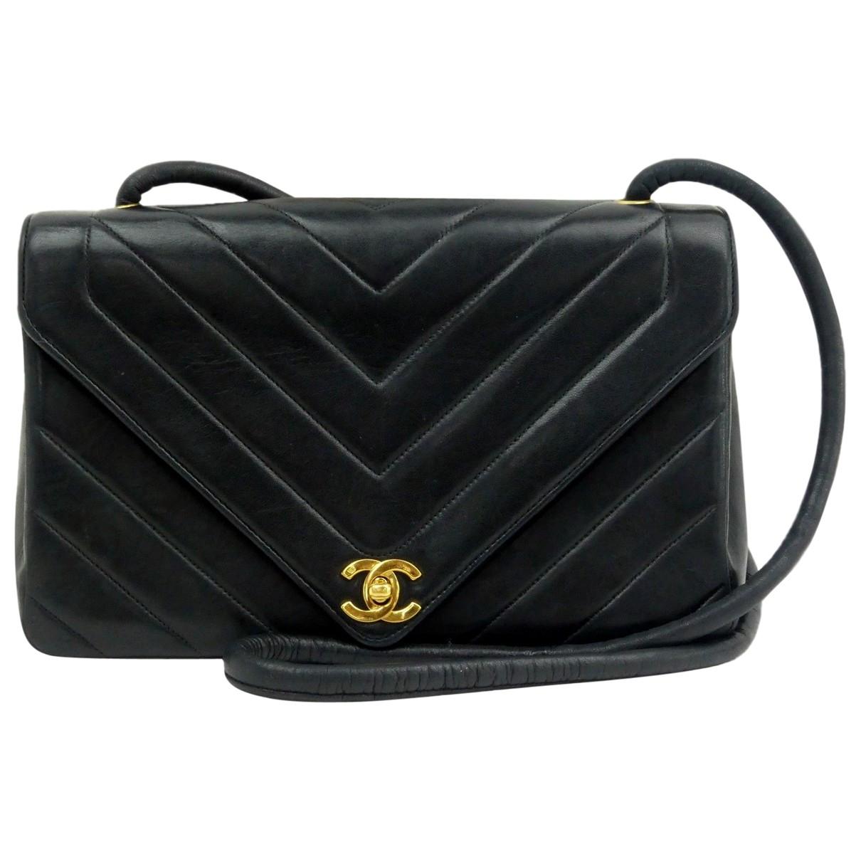 Chanel Leather Crossbody Bag in Black - Lyst