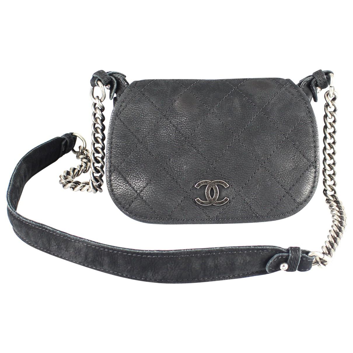 Chanel Pre-owned Leather Crossbody Bag in Black - Lyst