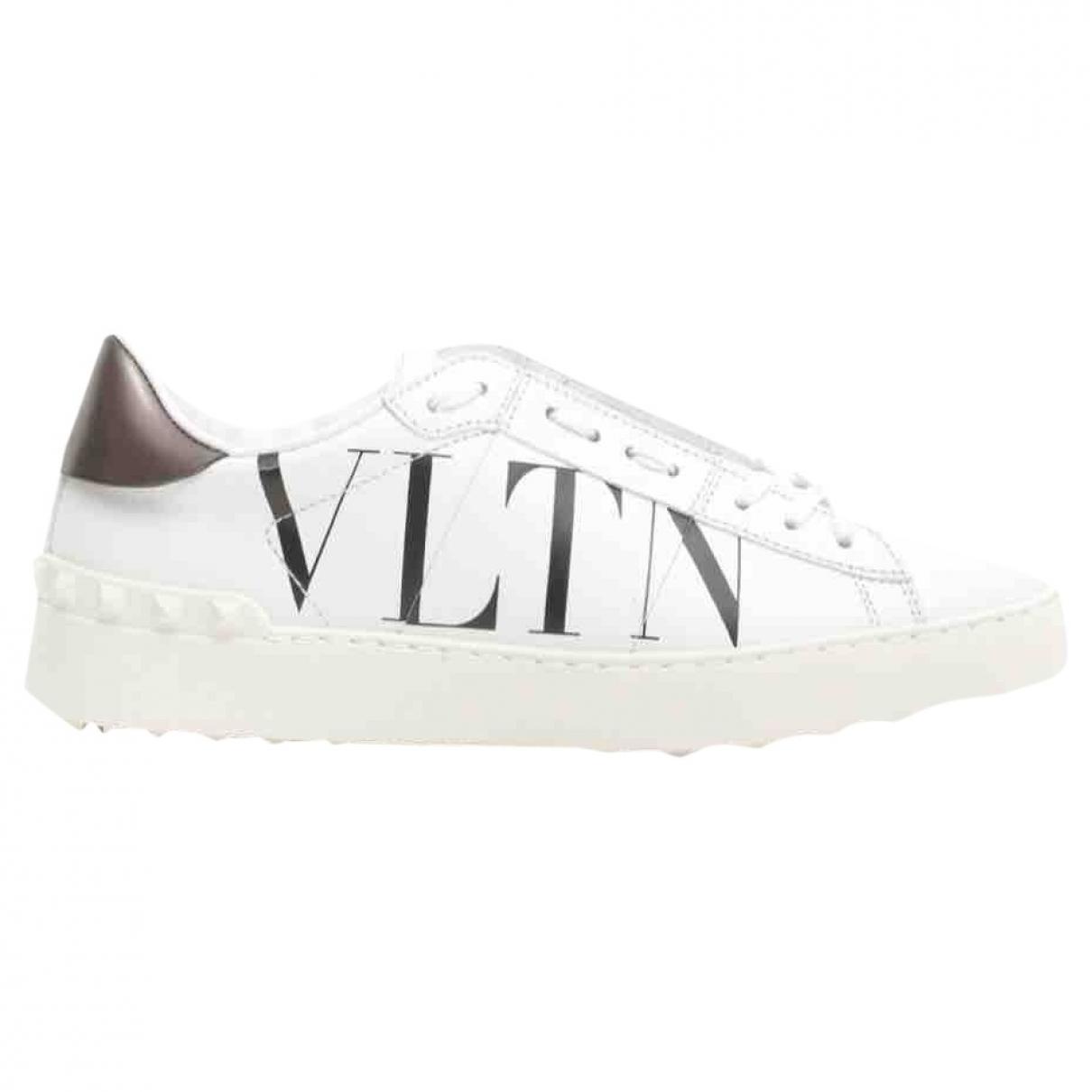 Valentino Vltn Rockstud Leather Trainers in White for Men - Lyst