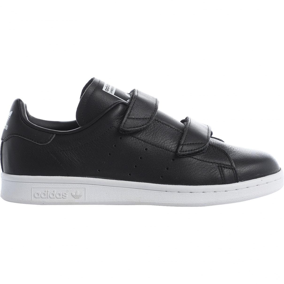 black adidas trainers leather