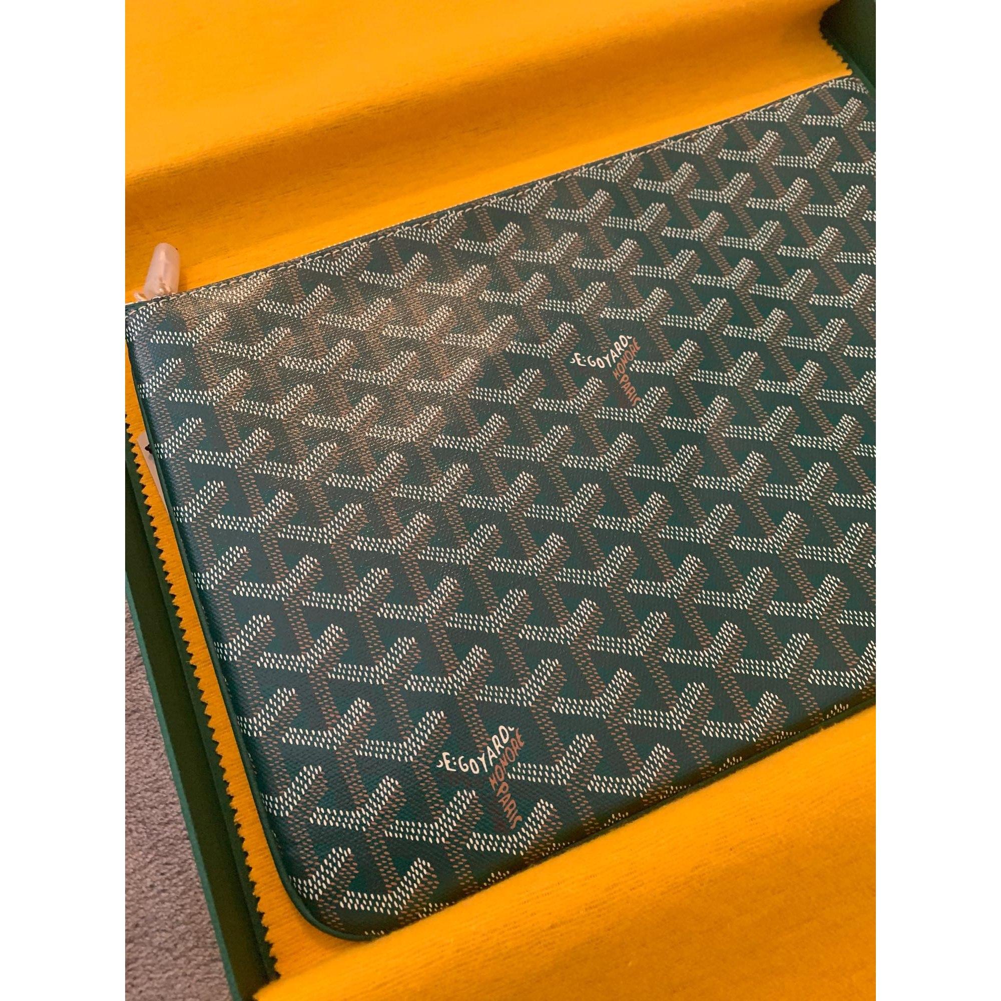 Pochette goyard verte hotsell