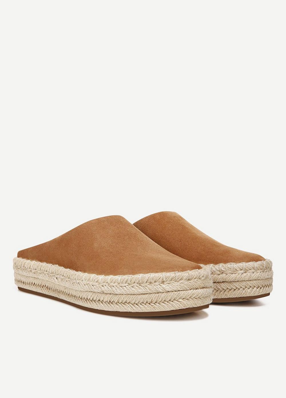 Vince Ulla Suede Flat in White | Lyst