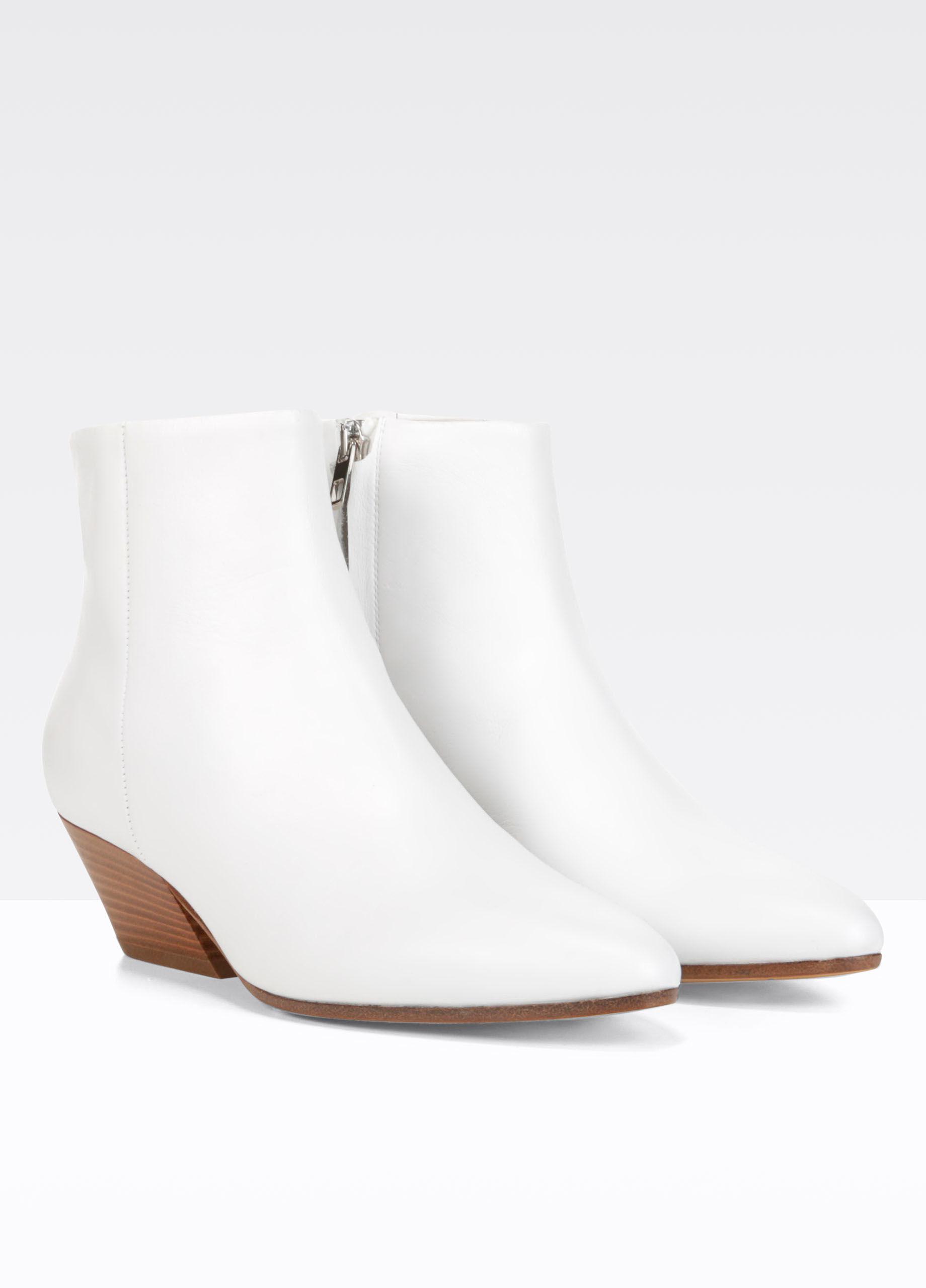 vince vaughn booties