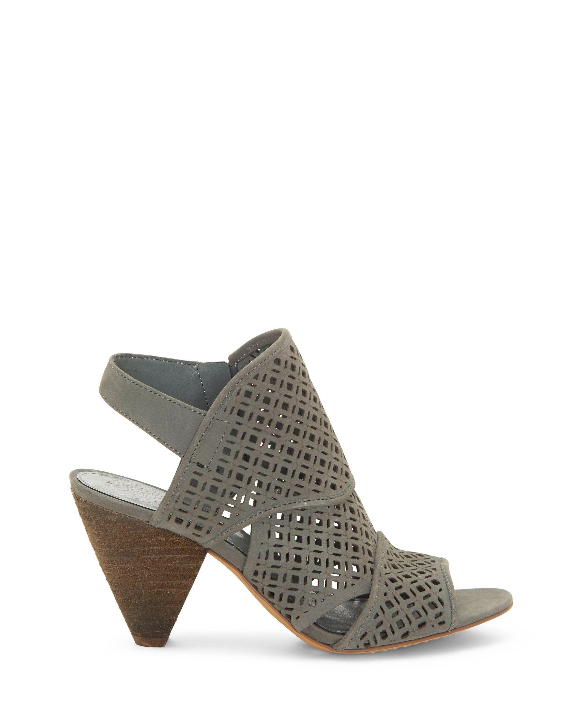Vince Camuto Womens Ekanya