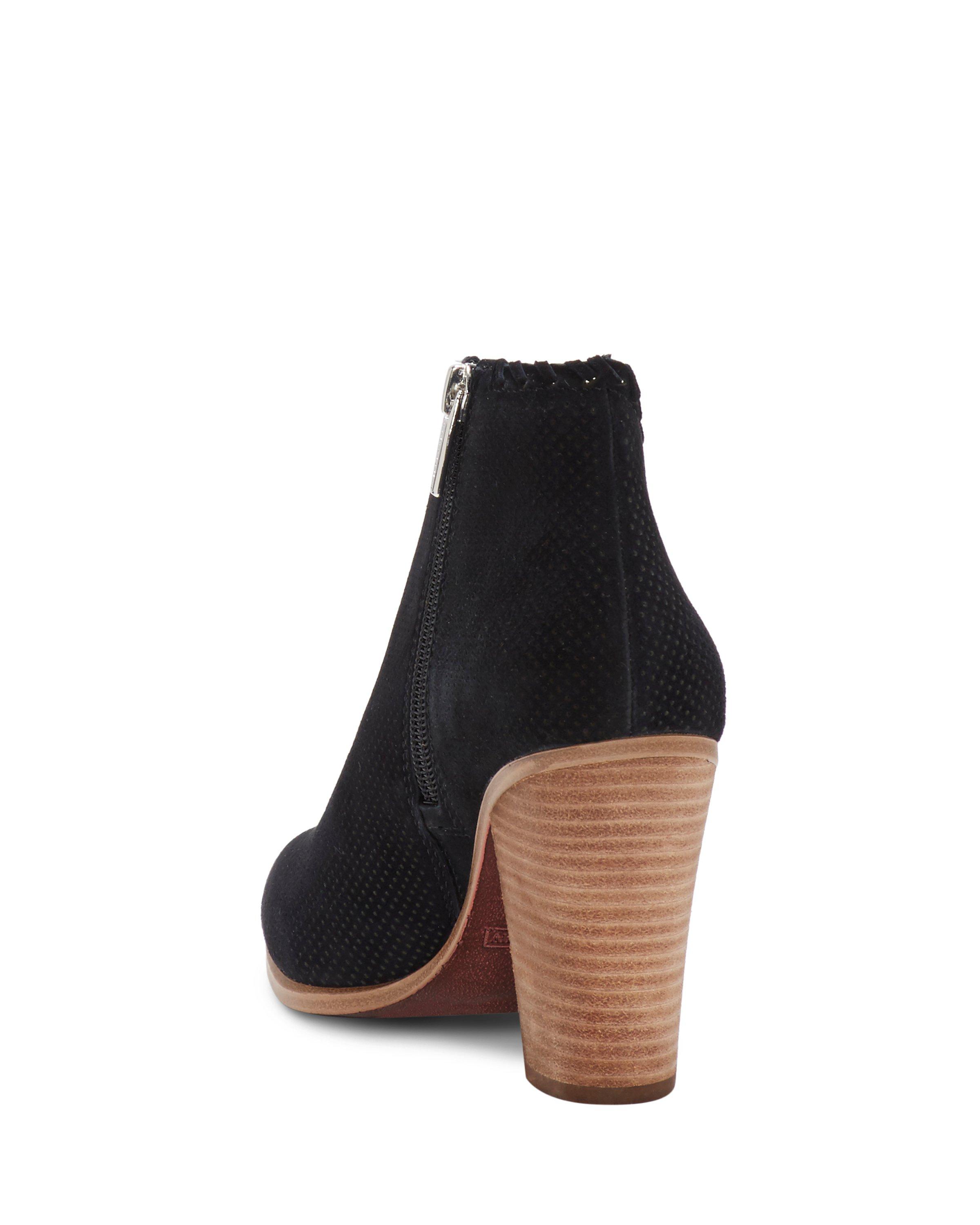 vince camuto fernlee bootie