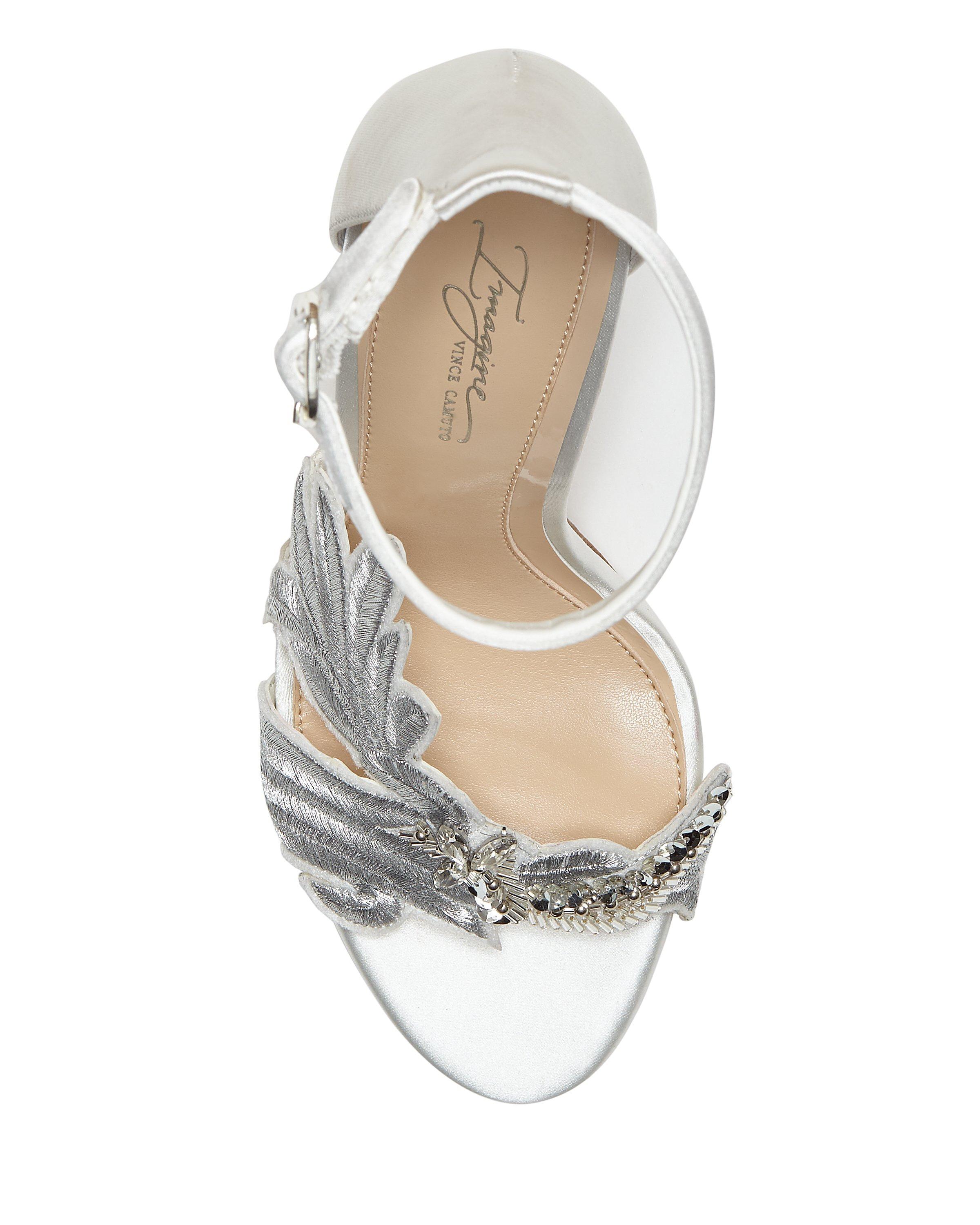 imagine vince camuto dayanara