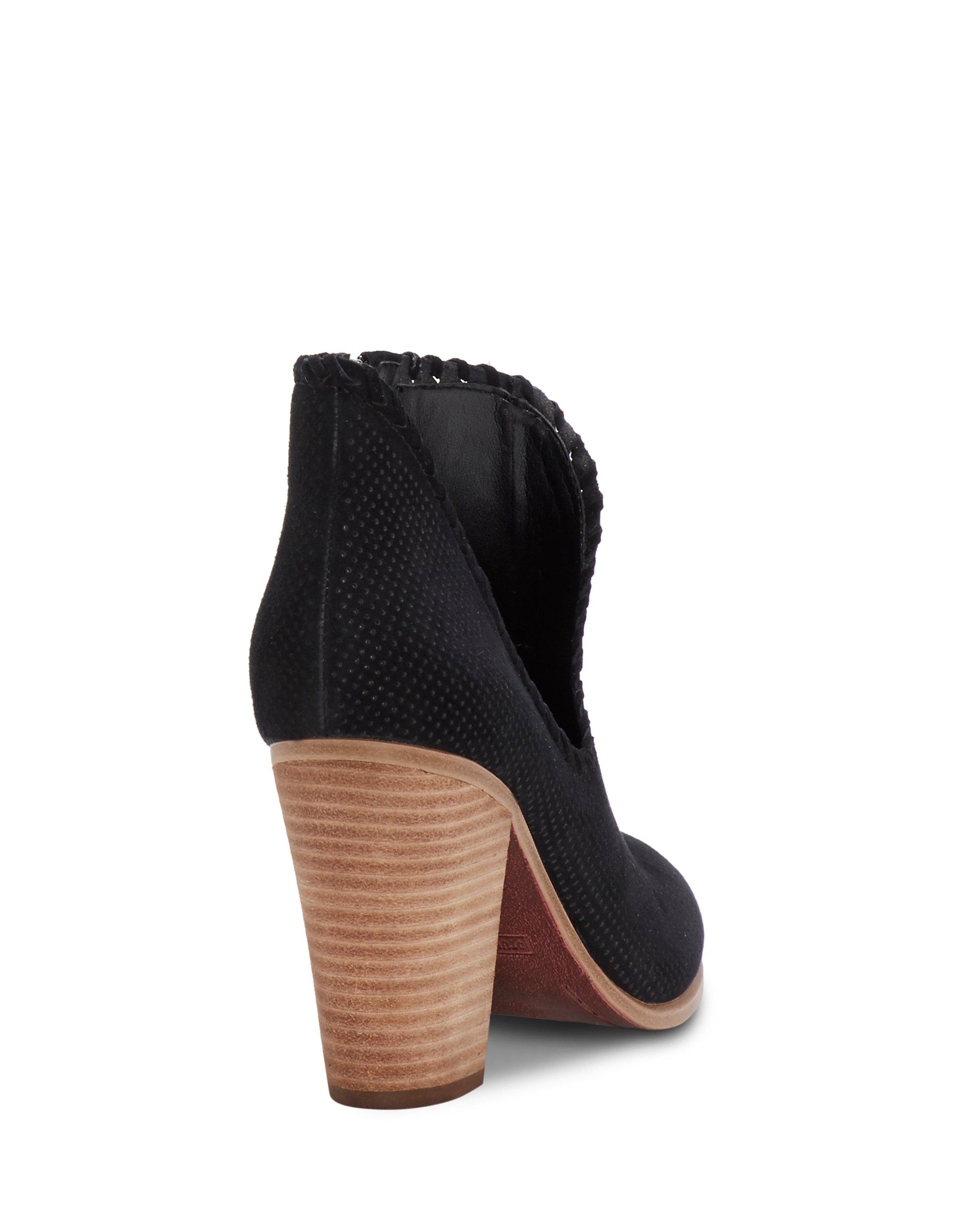 vince camuto fernlee bootie