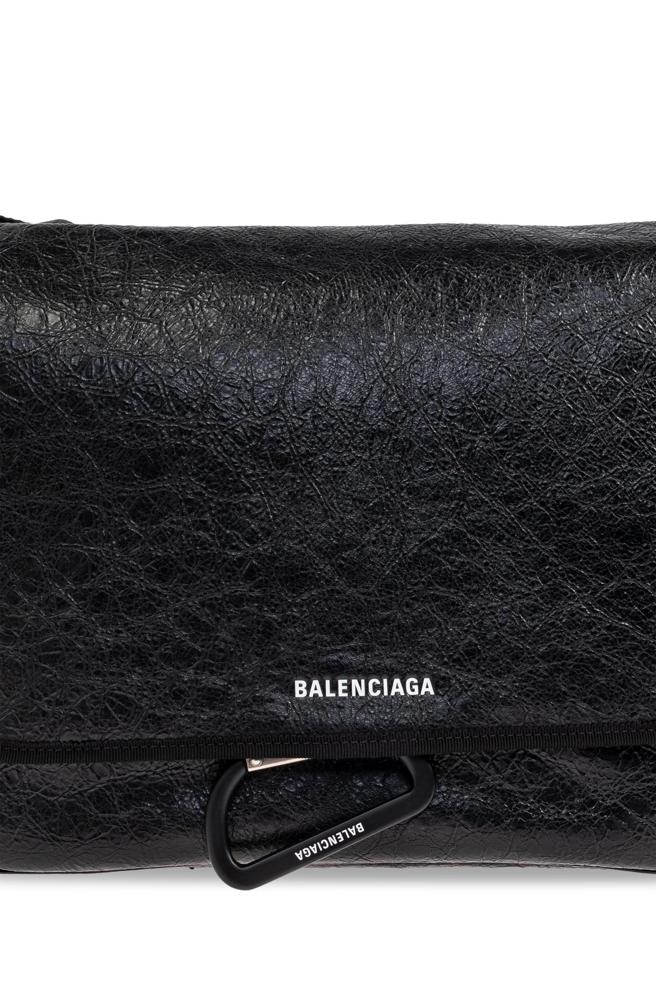 BALENCIAGA レザーバングル ブラック 箱、保存袋、ギャランティ有 Balenciaga Shoulder Bag 