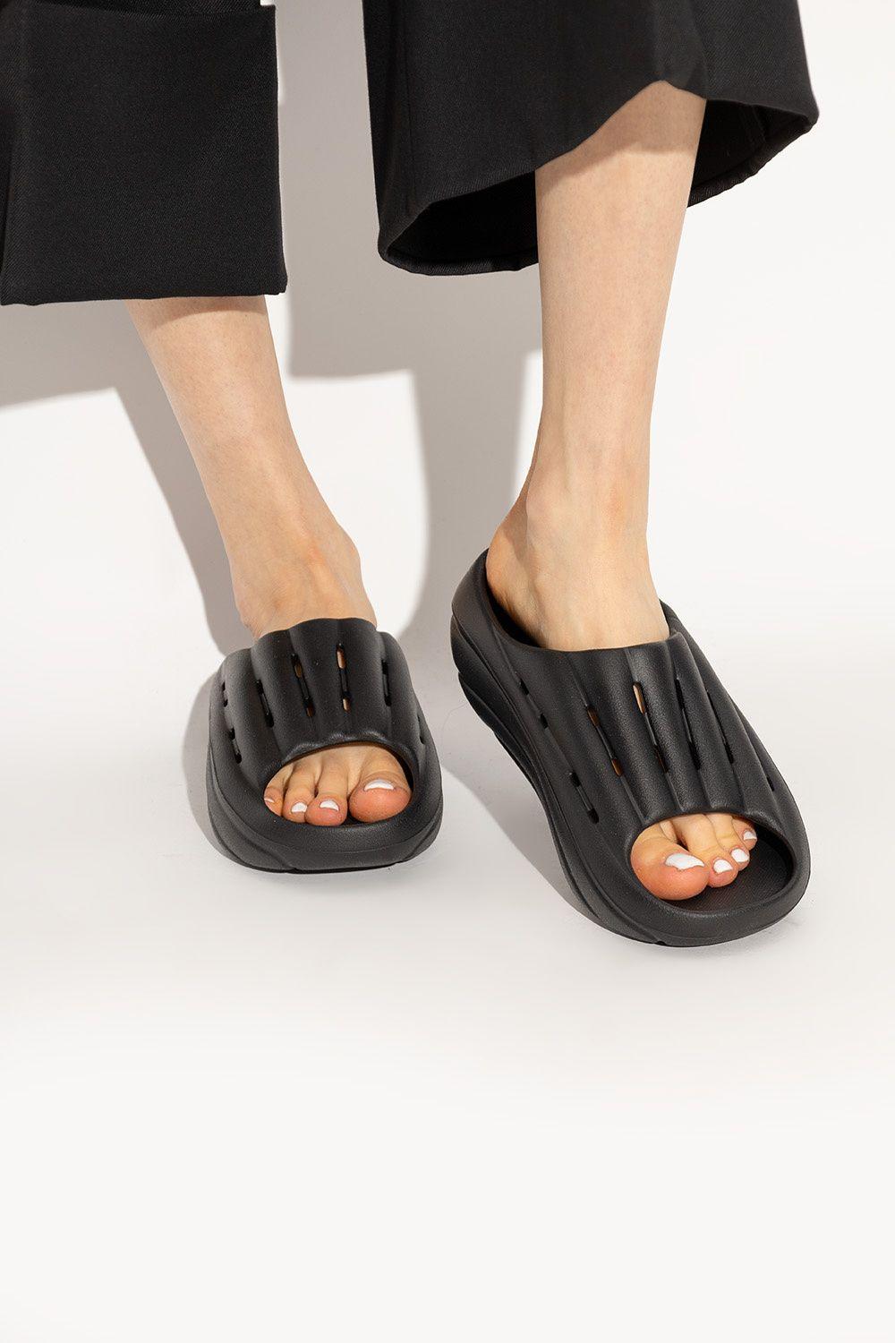 UGG 'foamo' Slides in Black | Lyst