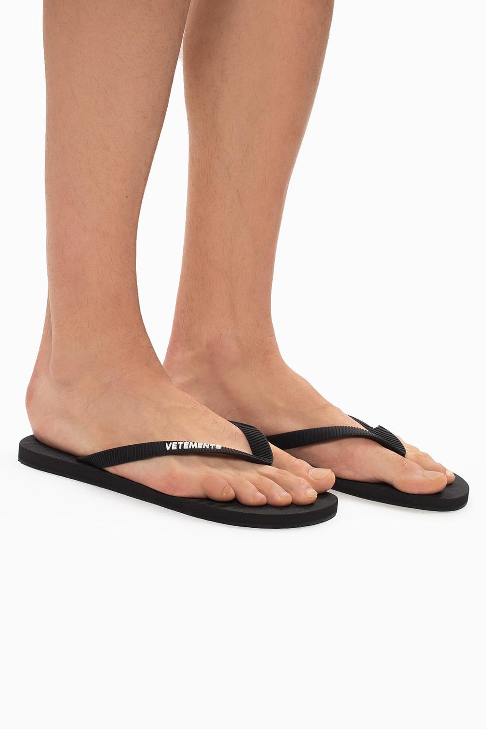 Vetements Rubber Flip-flops With Logo in Black for Men | Lyst