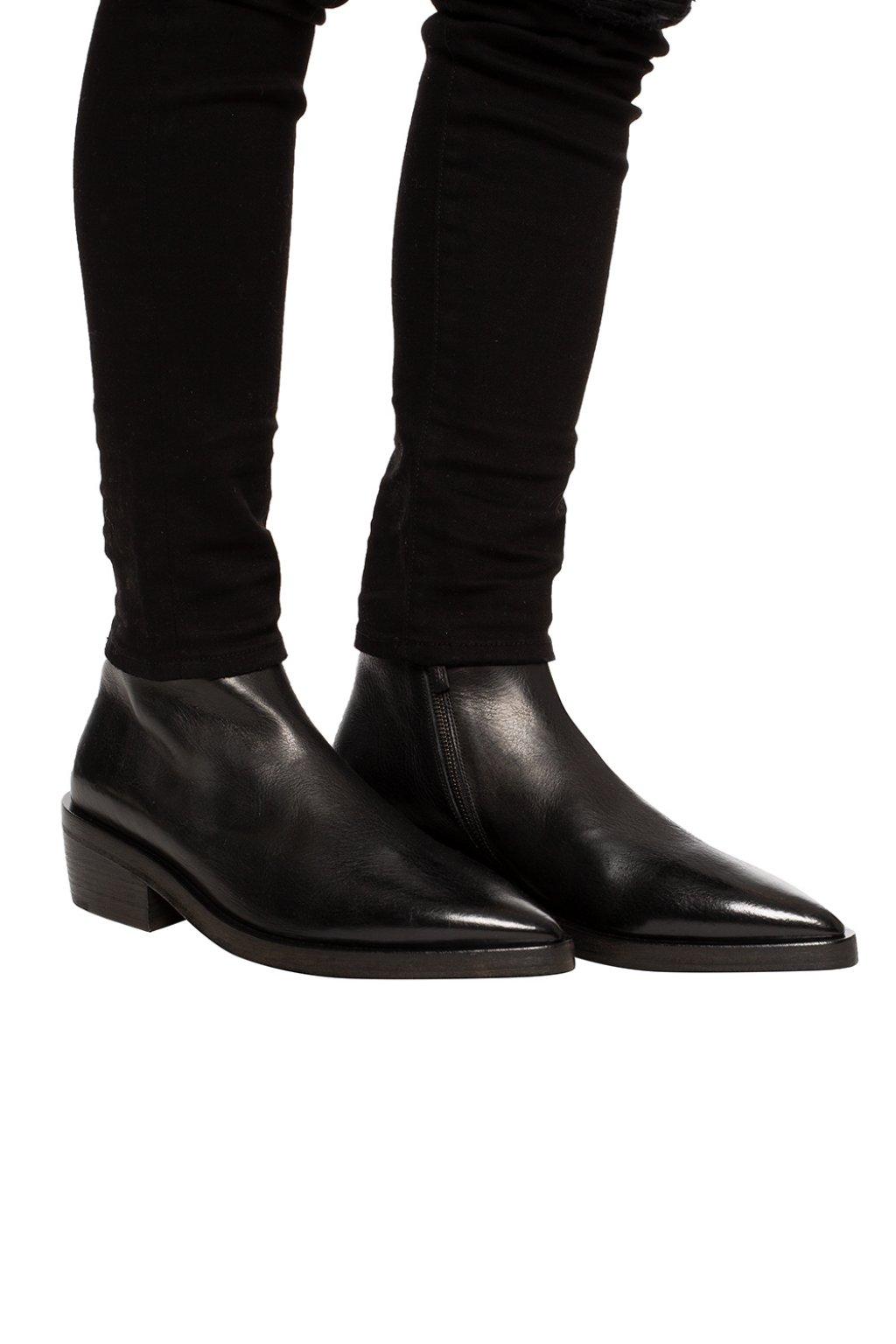 flat pointed boots