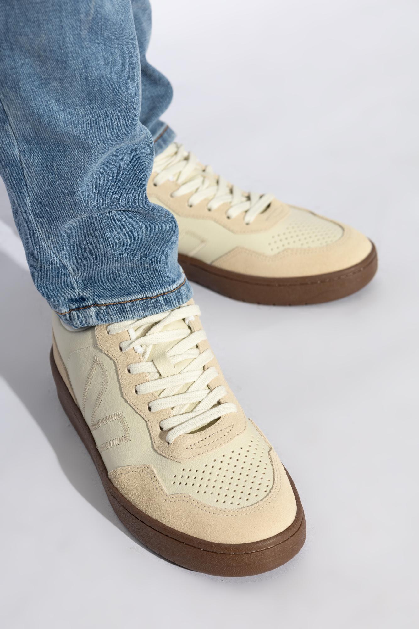 【関税込み】V-90 Sneakers - Veja - Leather - Beige Amazon.com | VEJA Women's V-90 Sneaker, Cashew/Pierre, 4