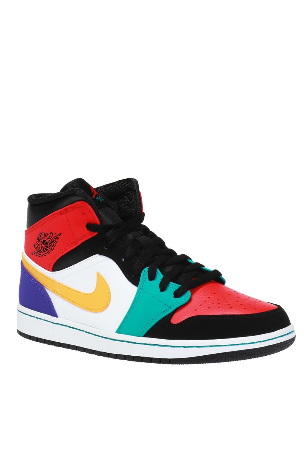 nike ankle sneakers