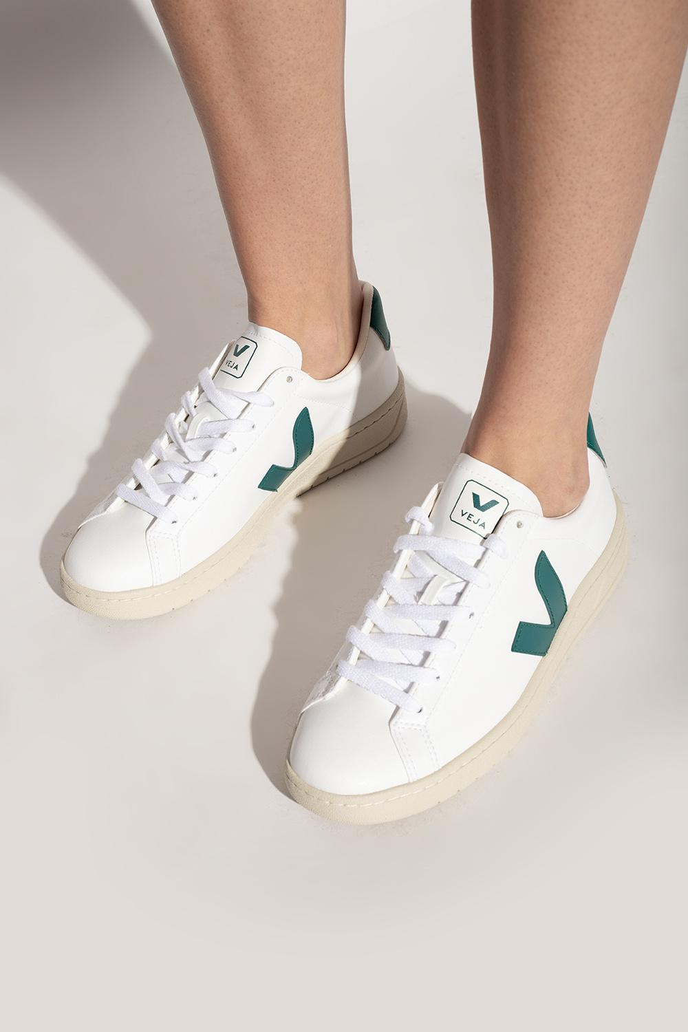 Veja 'urca C.w.l.' Sneakers in White | Lyst