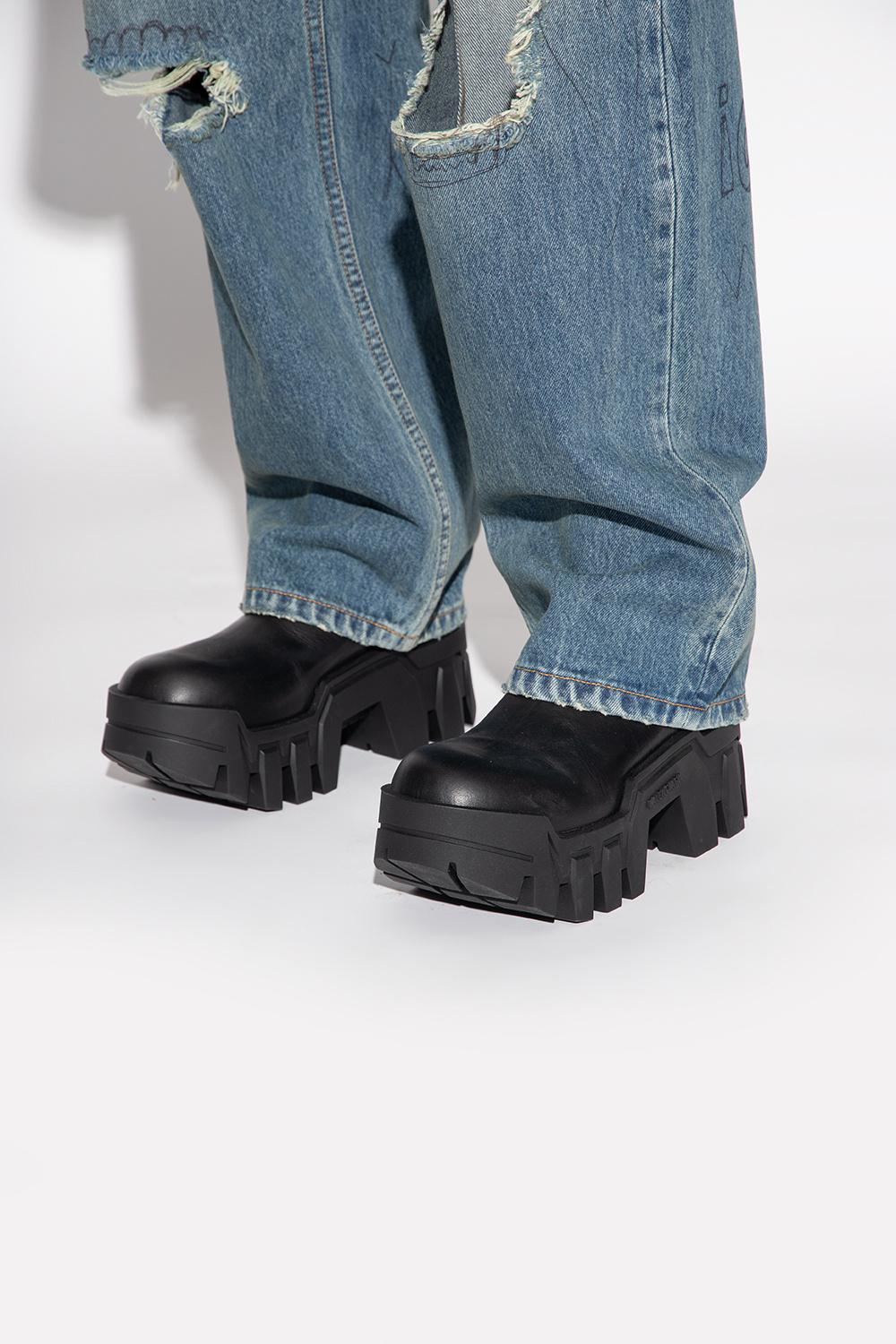 chelsea boots balenciaga