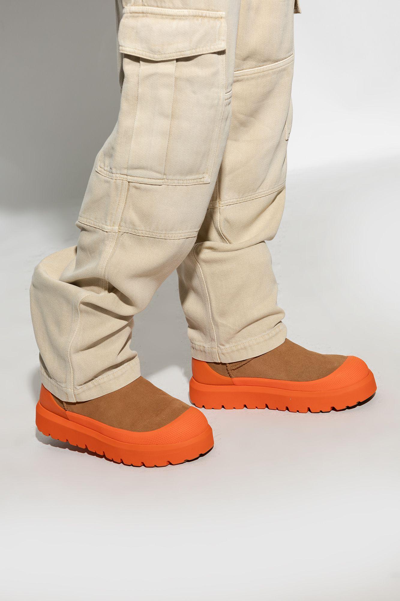 UGG 