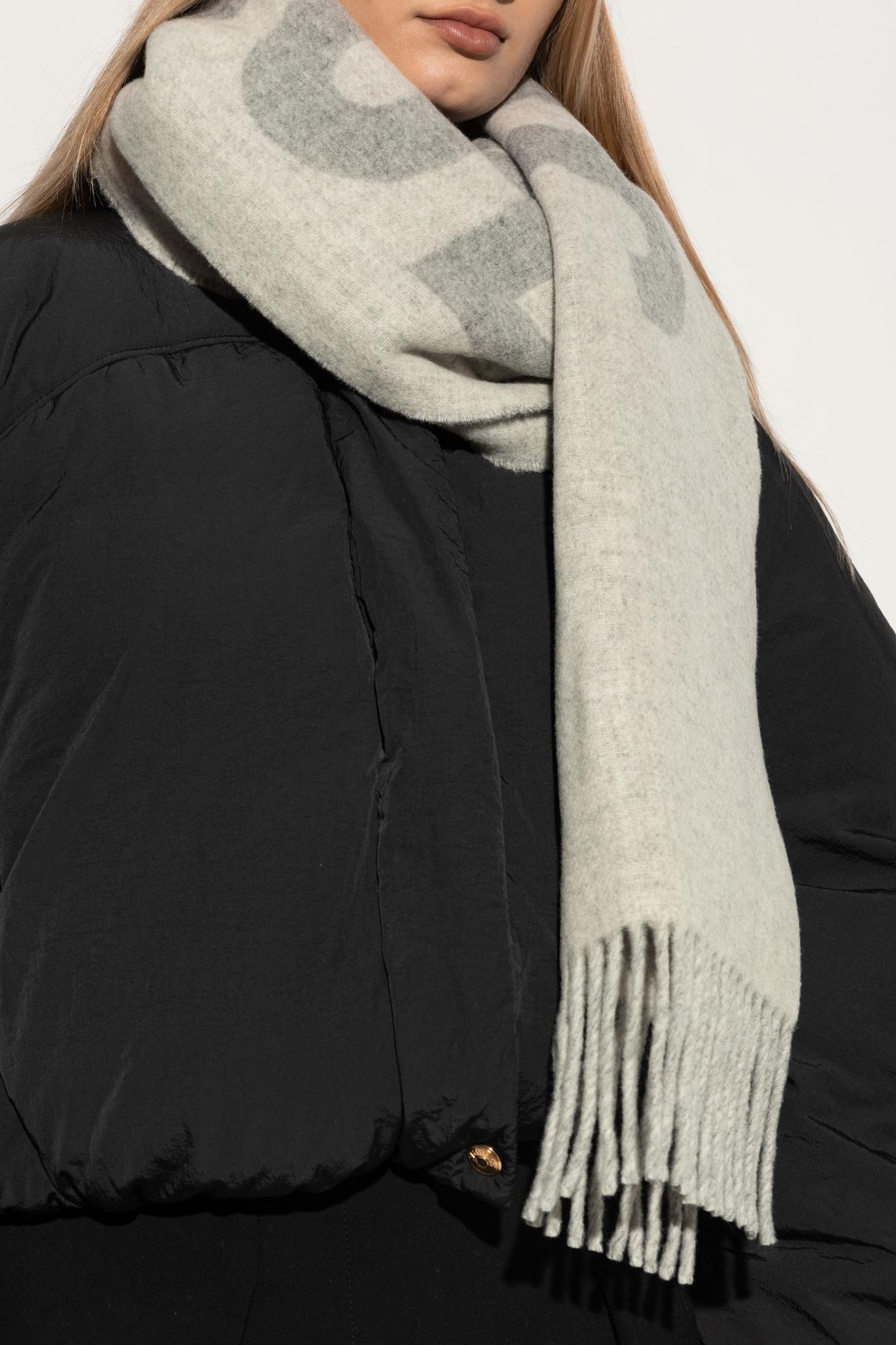 スカーフ JACQUEMUS Woman Scarf Black 226AC4355007 990 JACQUEMUS Woman Scarf Black 226AC4355007 990