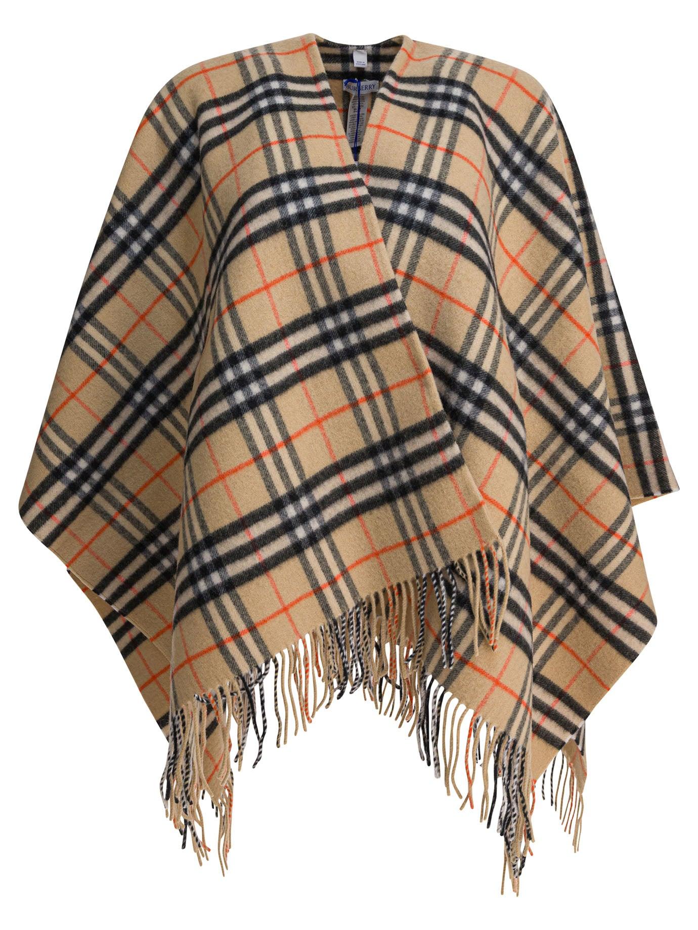 コート Burberry A:ST CHARLOTTE CAPE:164786:A2021 Beige Burberry A:St Charlotte Cape:164786:A2021 in Natural | Lyst UK
