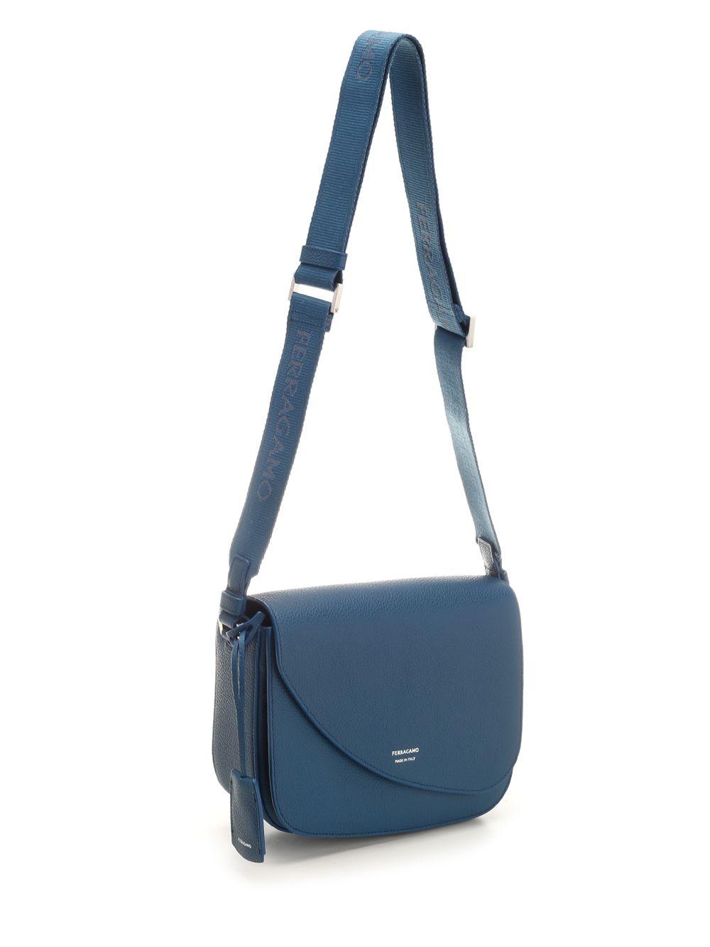【FERRAGAMO】FIAMMA MESSENGER BAG Fiamma messenger bag (S) - Women | Ferragamo