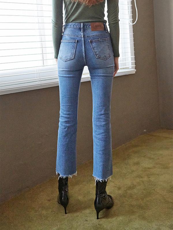 semi bootcut jeans