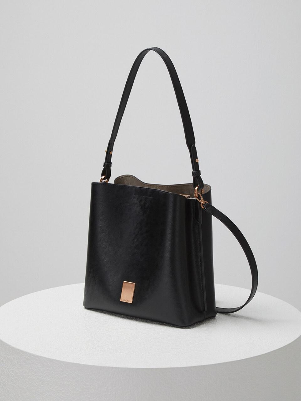 COURONNE Mellia Shoulder 24 Bag in Black | Lyst