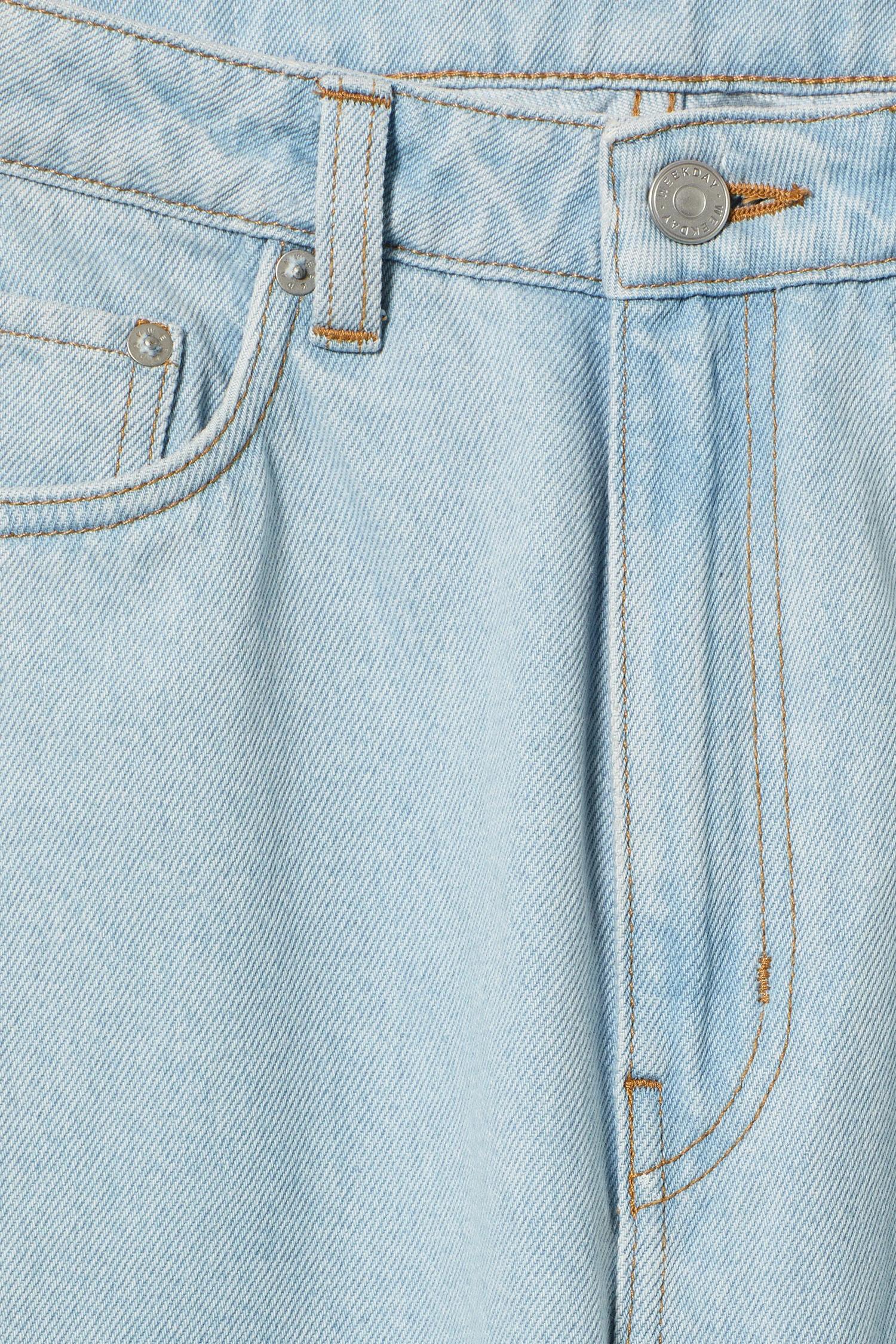 weekday row sing blue