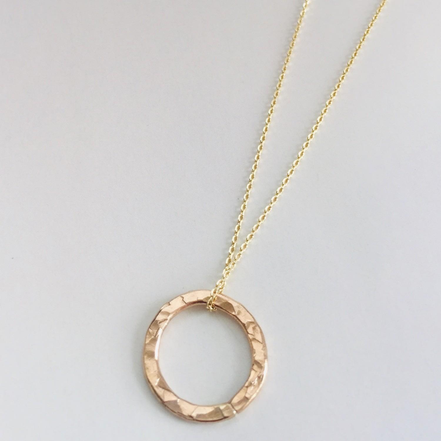 Lily Flo Jewellery Classic Karma Circle Gold Necklace in Metallic - Lyst