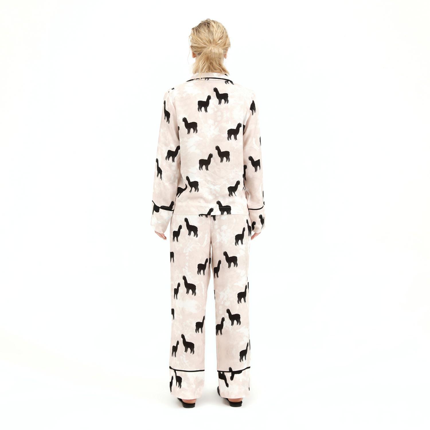 Selia Richwood Neutrals Alpaca Pyjama Set in White | Lyst