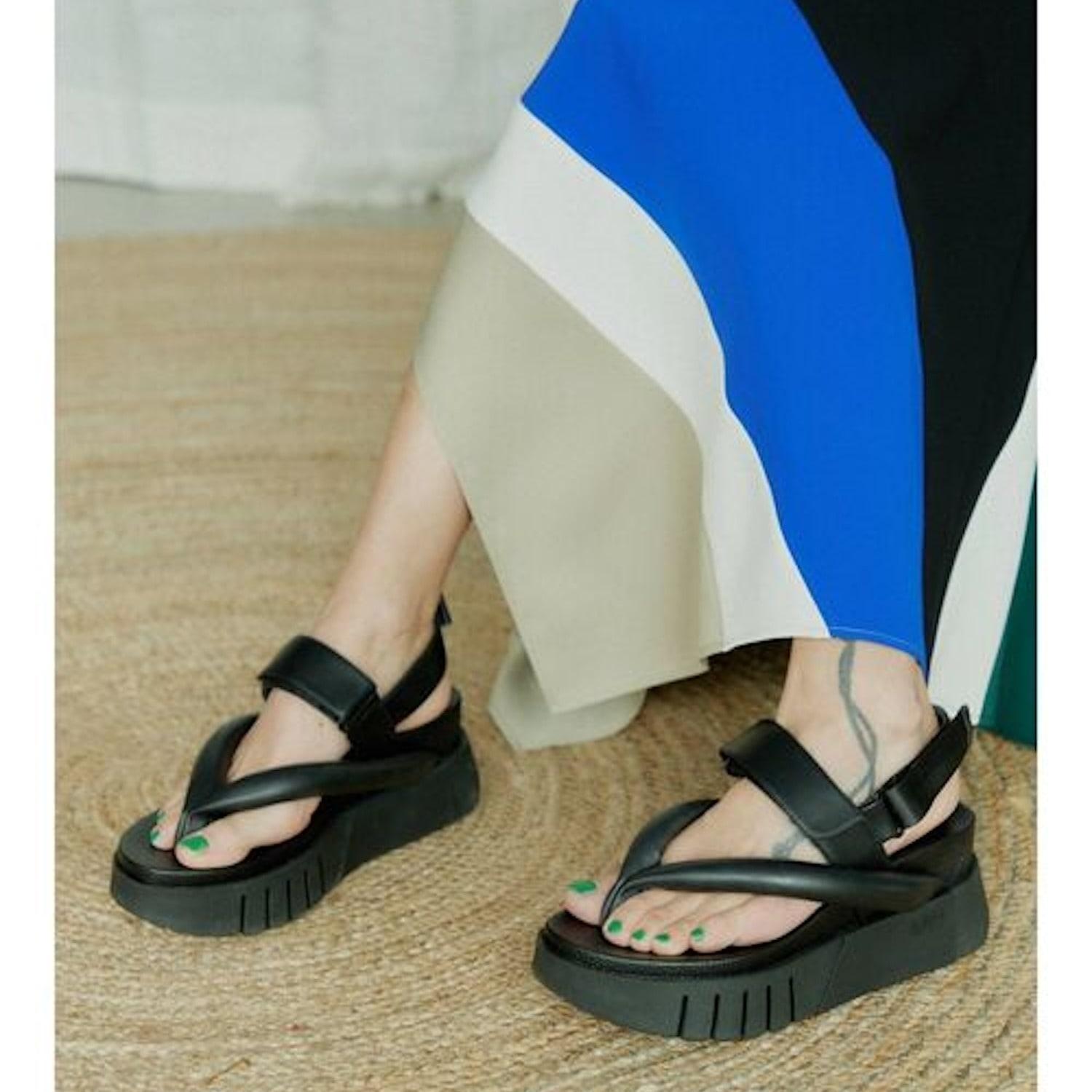 【レア】UN3D×UNITED NUDE コラボ　厚底サンダル 箱付き ホワイト UN3D.（アンスリード）の「【UNITED NUDE】Delta Tong Ltd