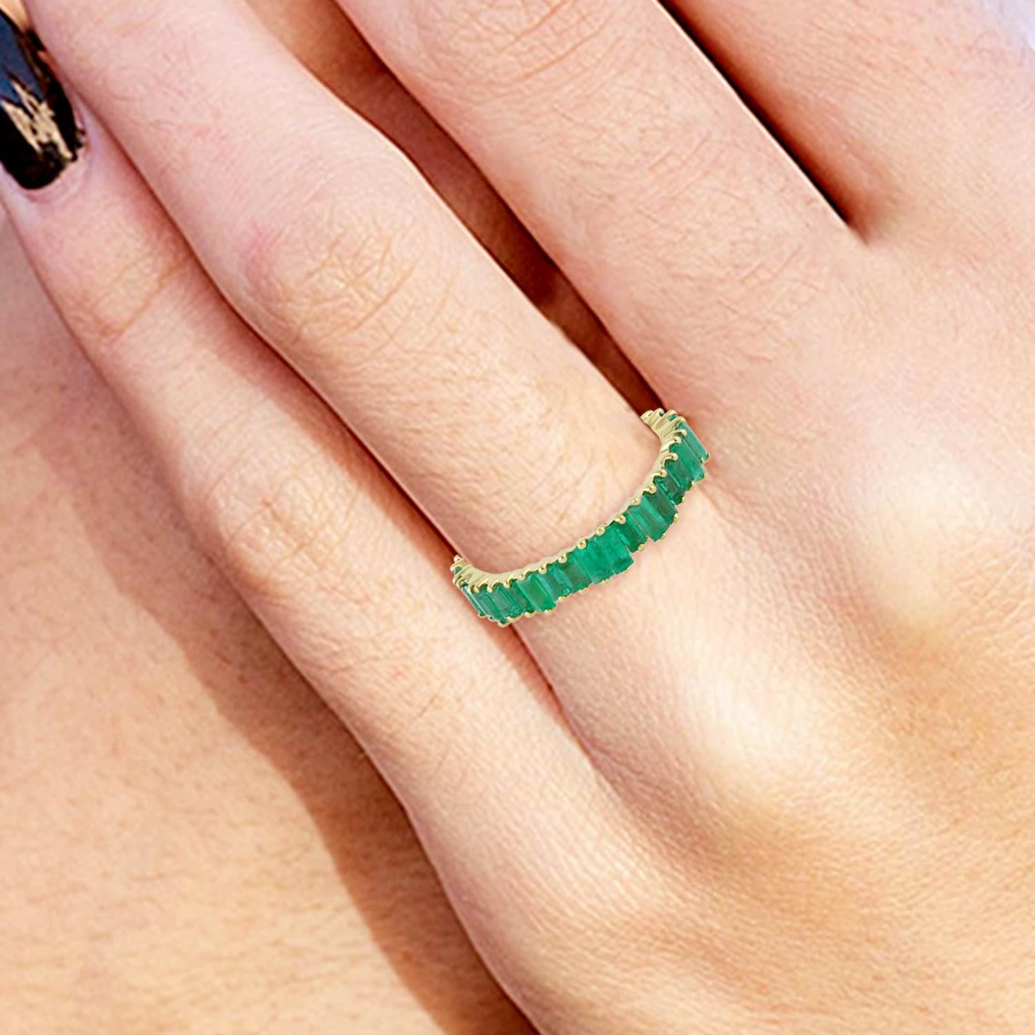 Artisan 18kt Yellow Gold Baguette Emerald Band Ring Handmade Women Jewelry  in Green / Gold (Green) - Lyst