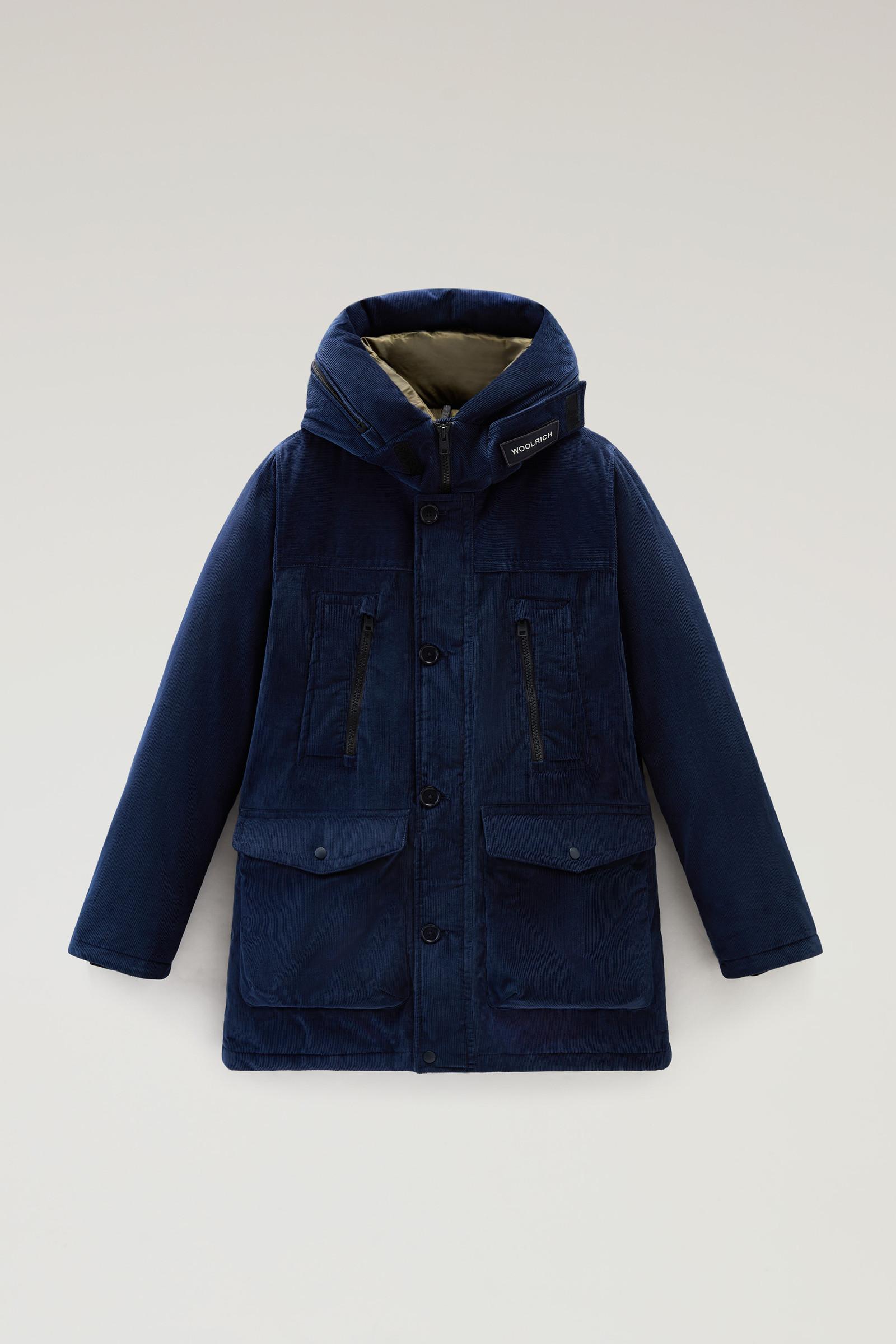 Canada goose shop vs woolrich zara
