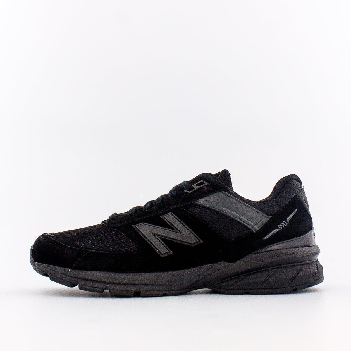 new balance 990v5 triple black