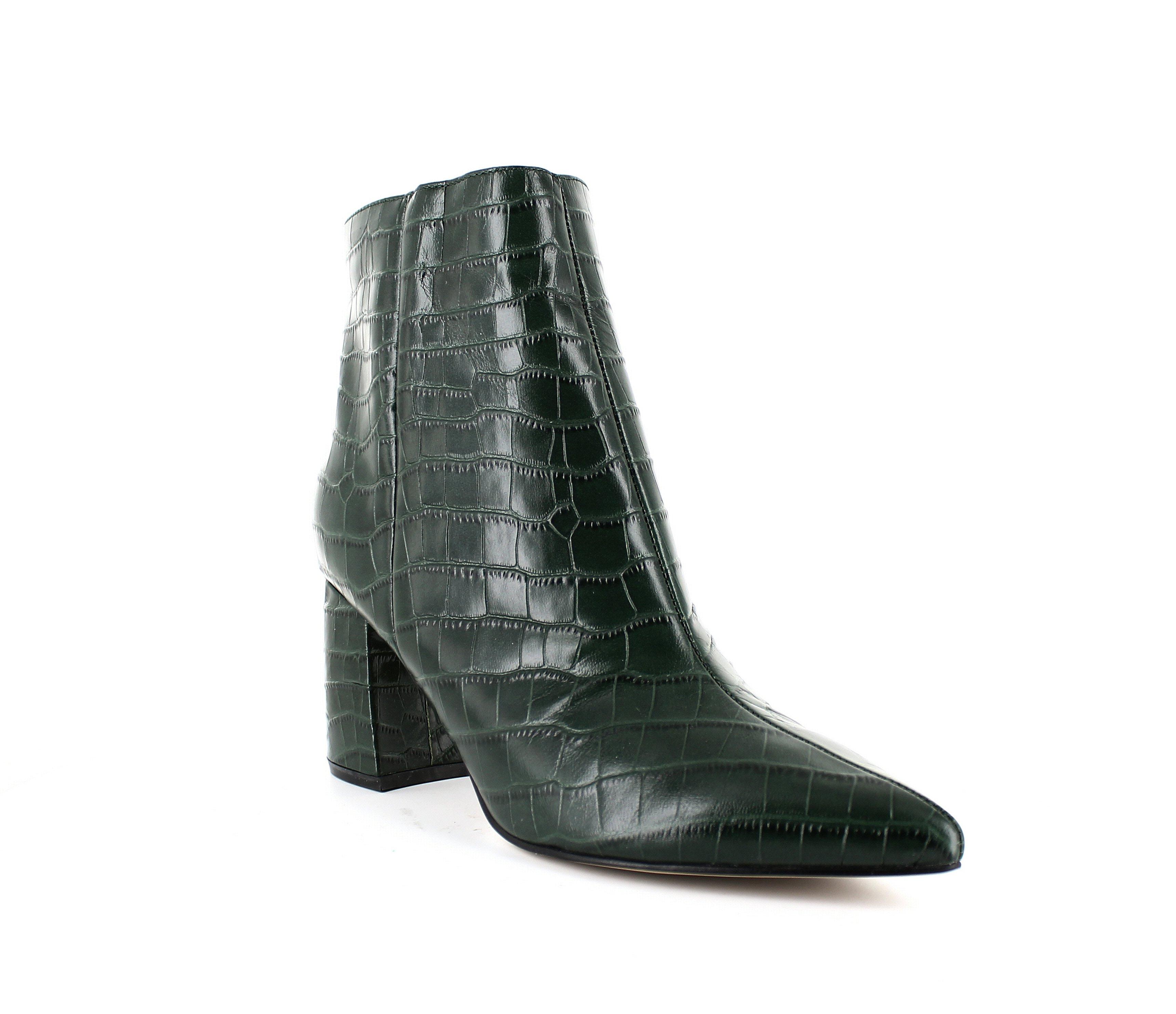 marc fisher retire boot