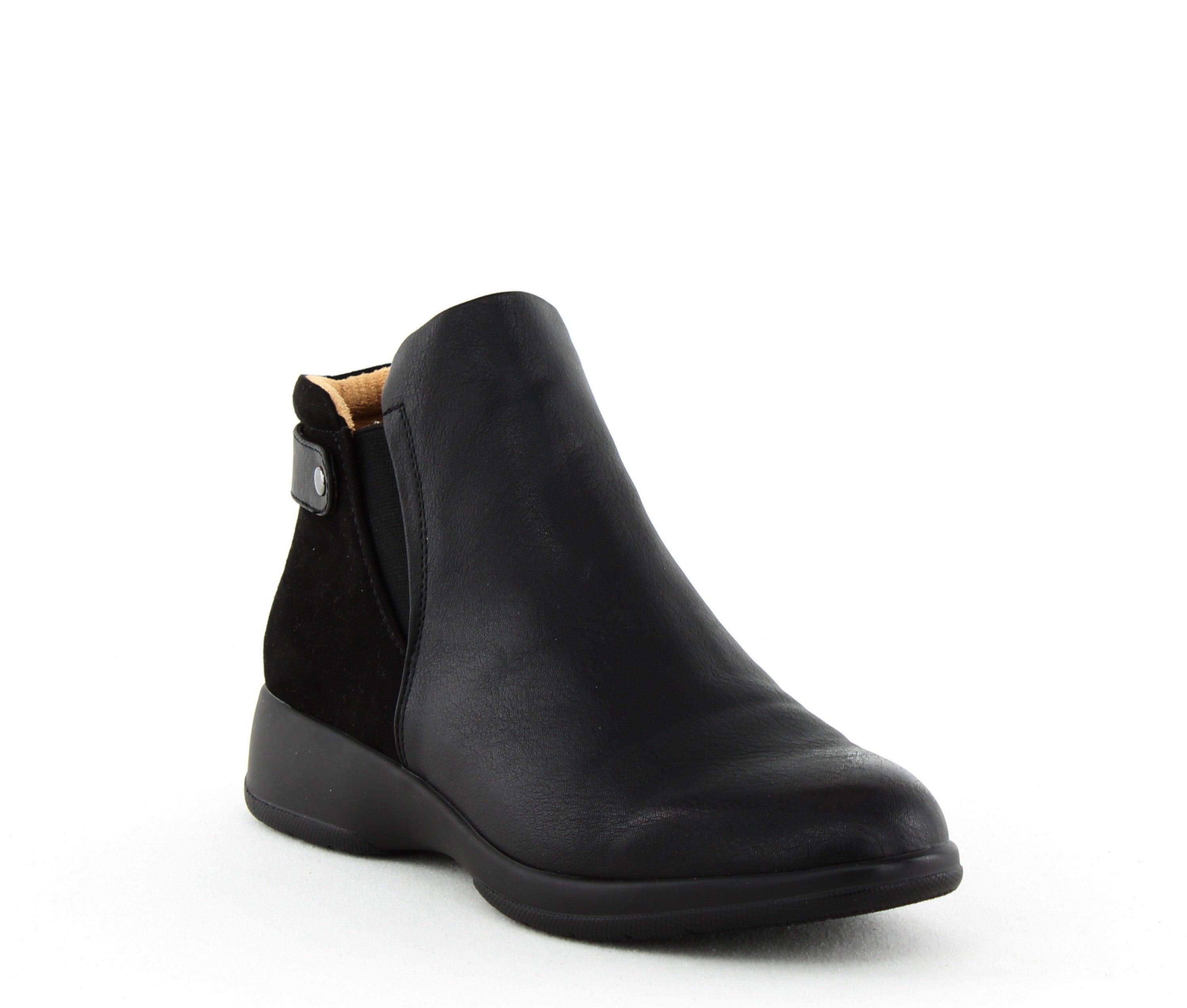 naturalizer black booties