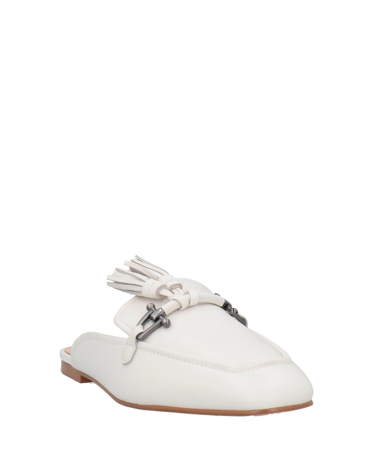 Clarks Mules & Clogs in White | Lyst