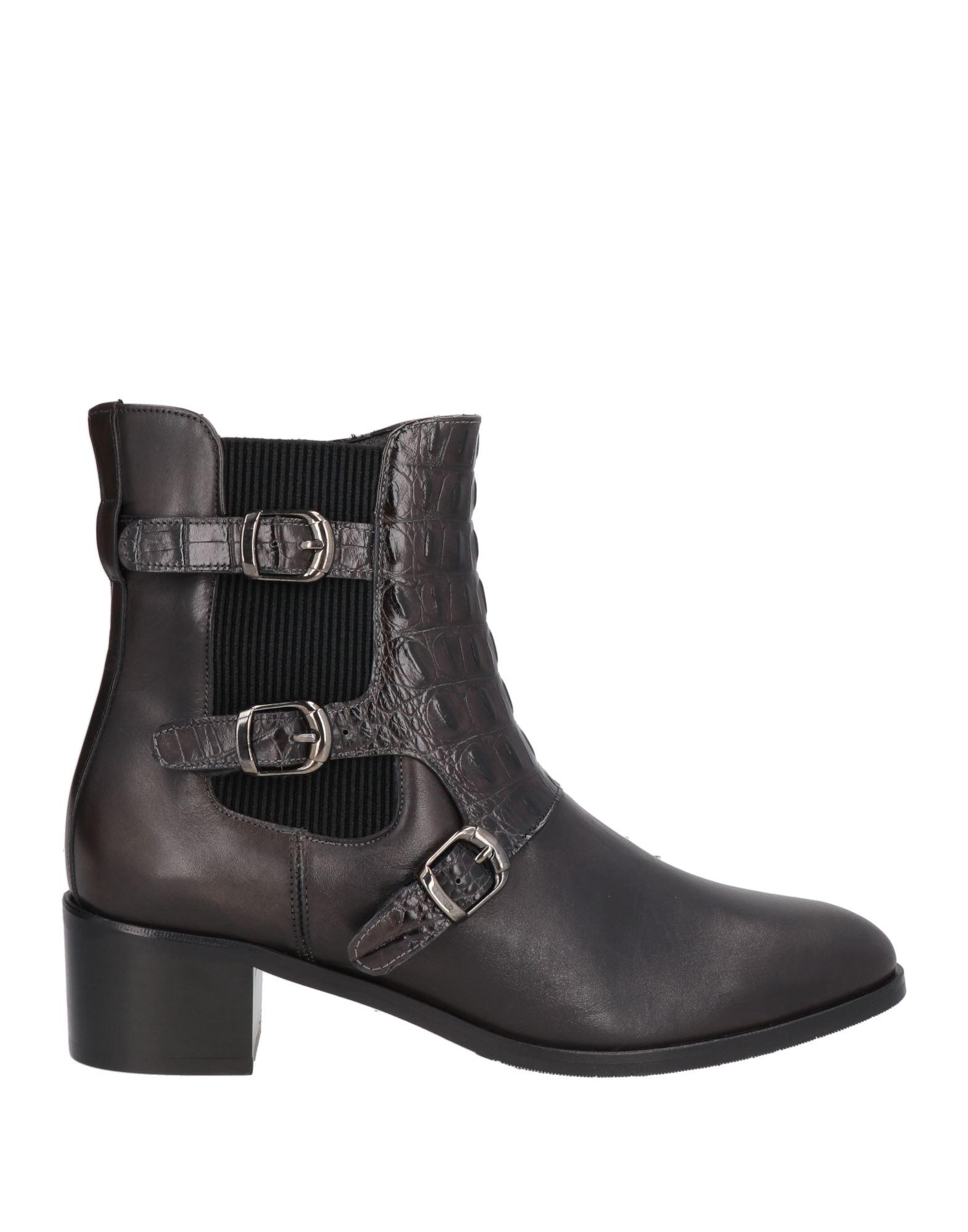Pertini Ankle Boots in Black | Lyst