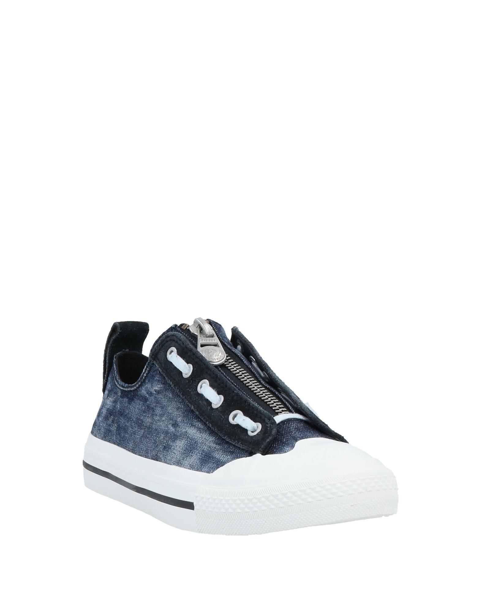 casual spring sneakers