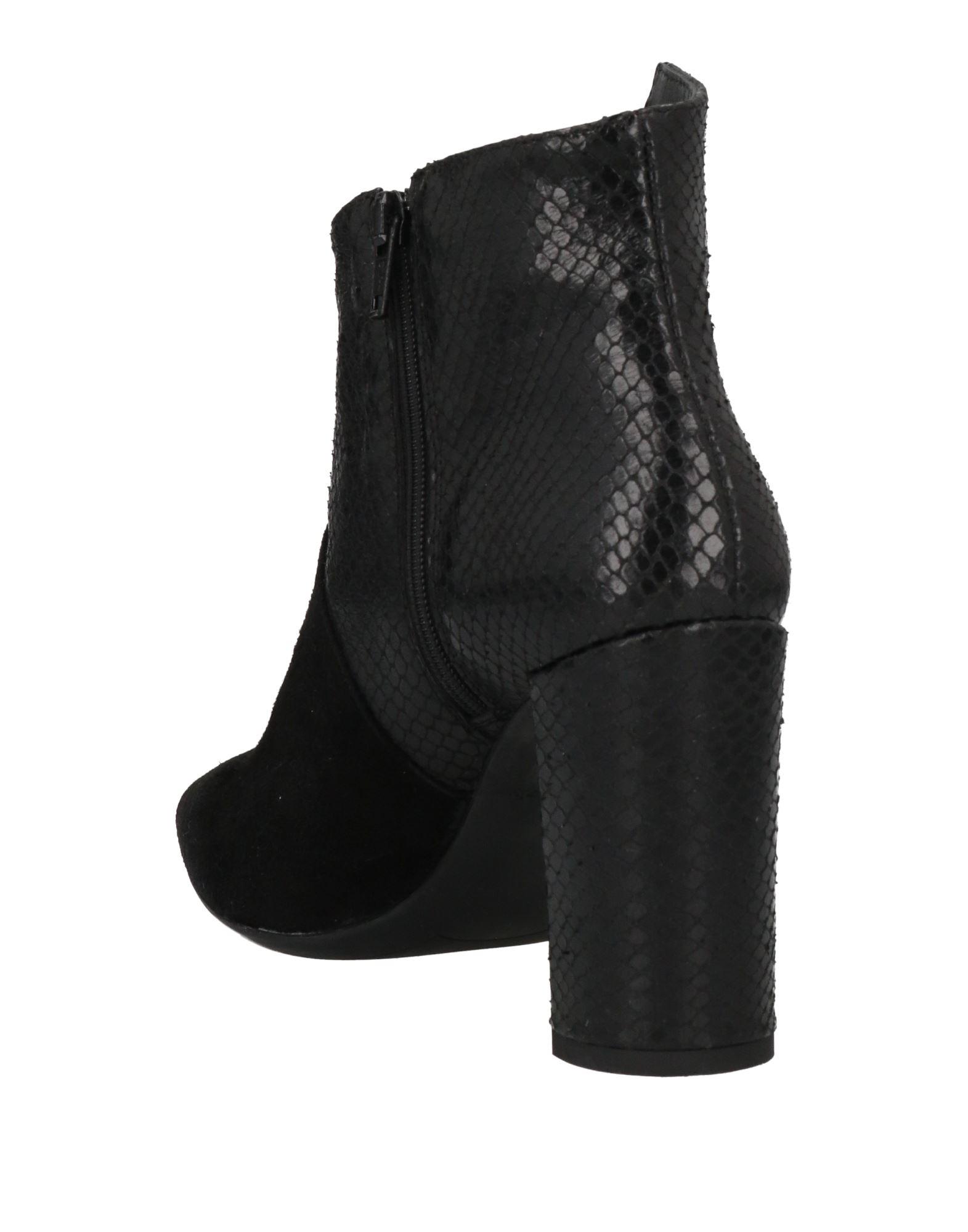 Emanuela Passeri Ankle Boots in Black | Lyst