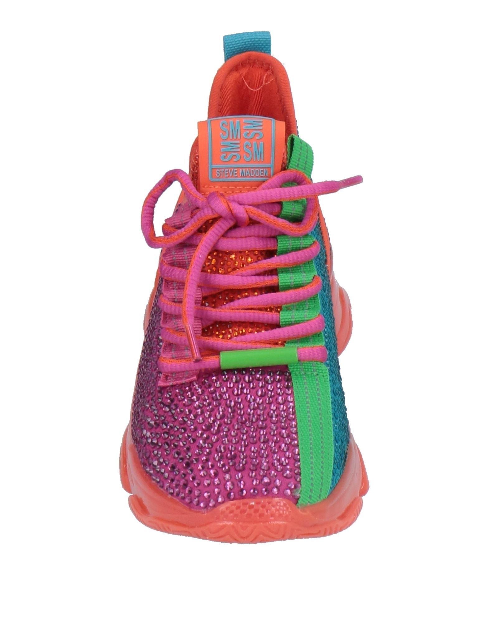 Steve madden store flyknit sneakers
