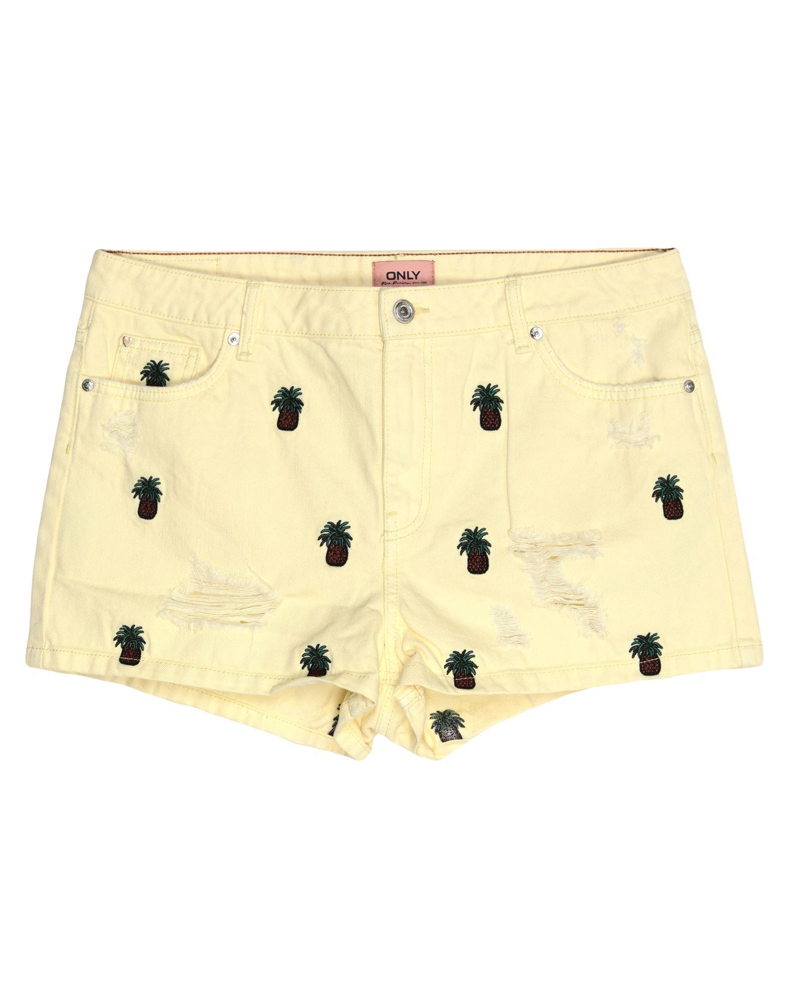 ONLY Denim Shorts in Light Yellow 