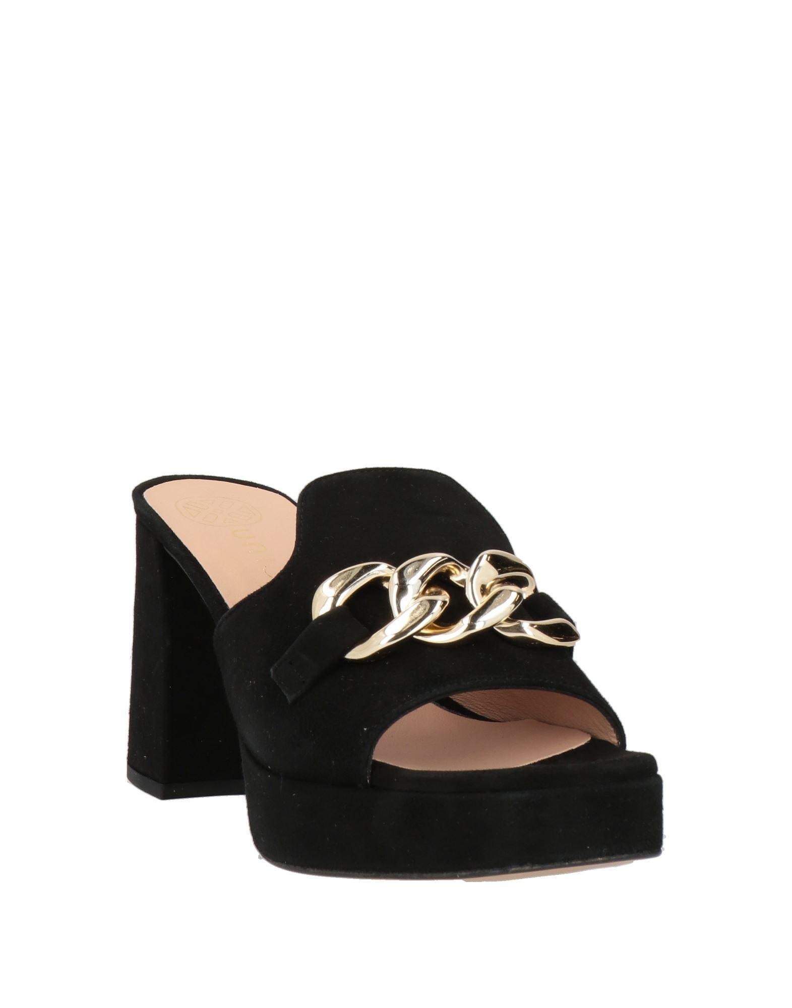 unisa black sandals