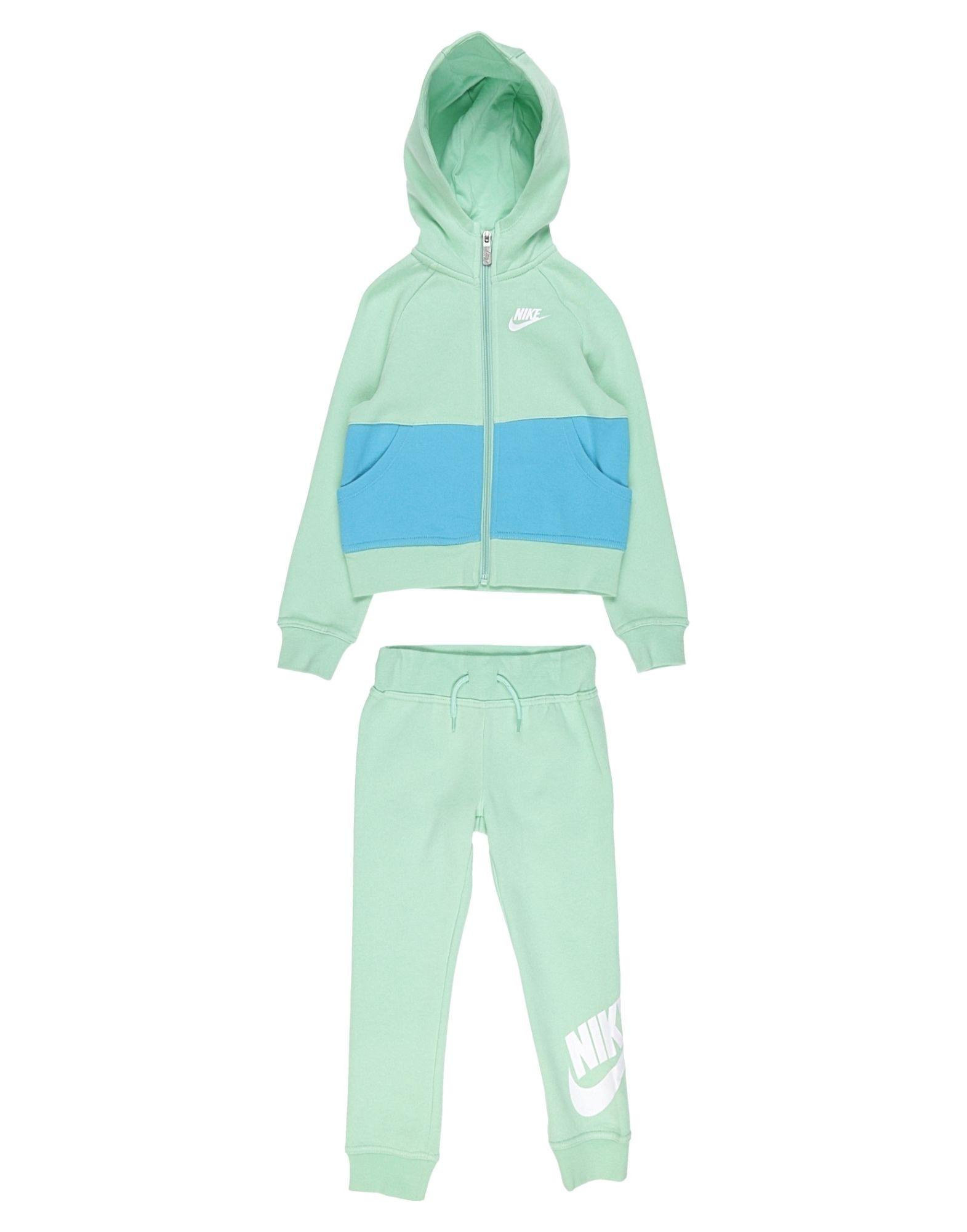 mint green nike sweatsuit