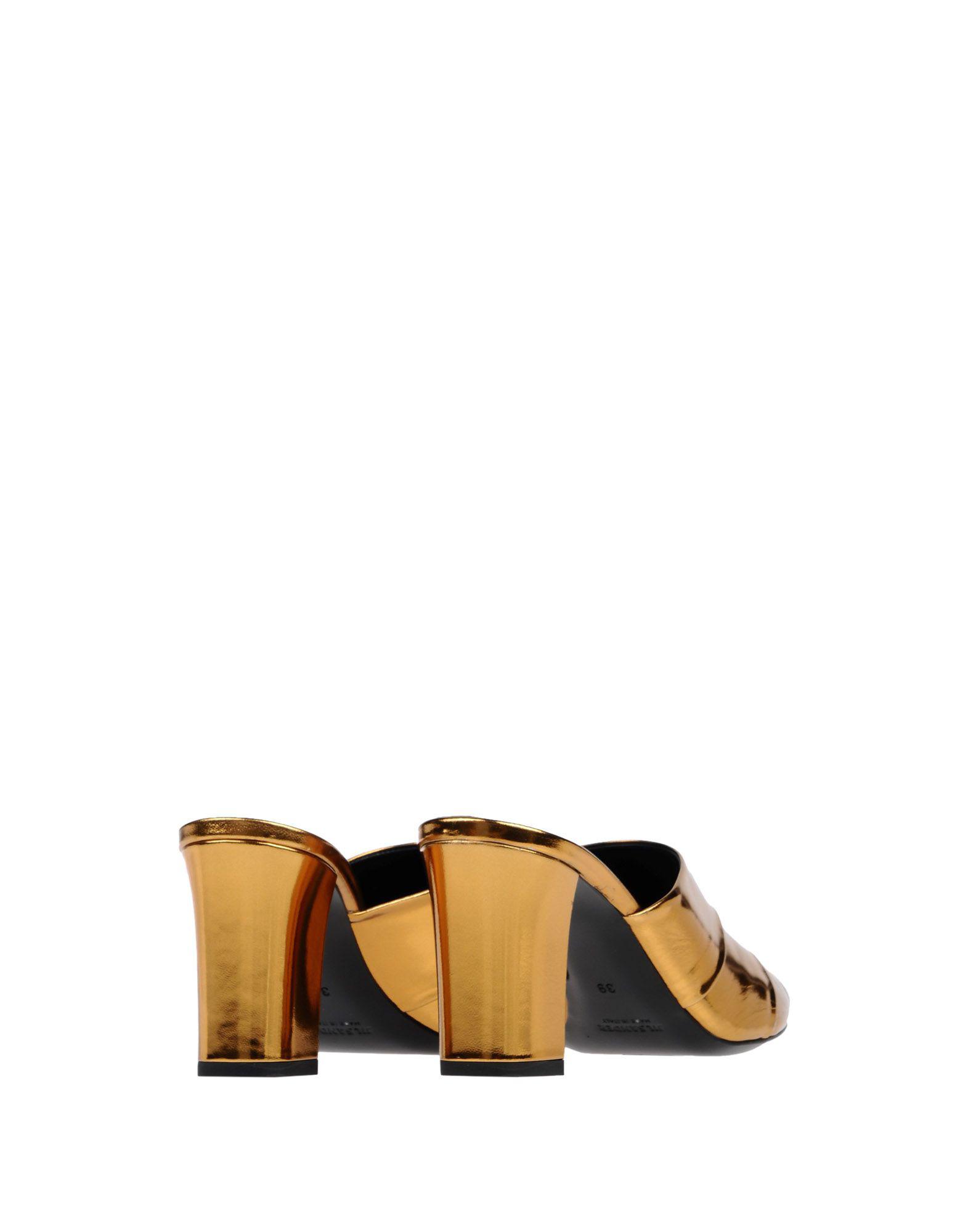 Jil Sander Leather Sandals in Gold (Metallic) - Lyst
